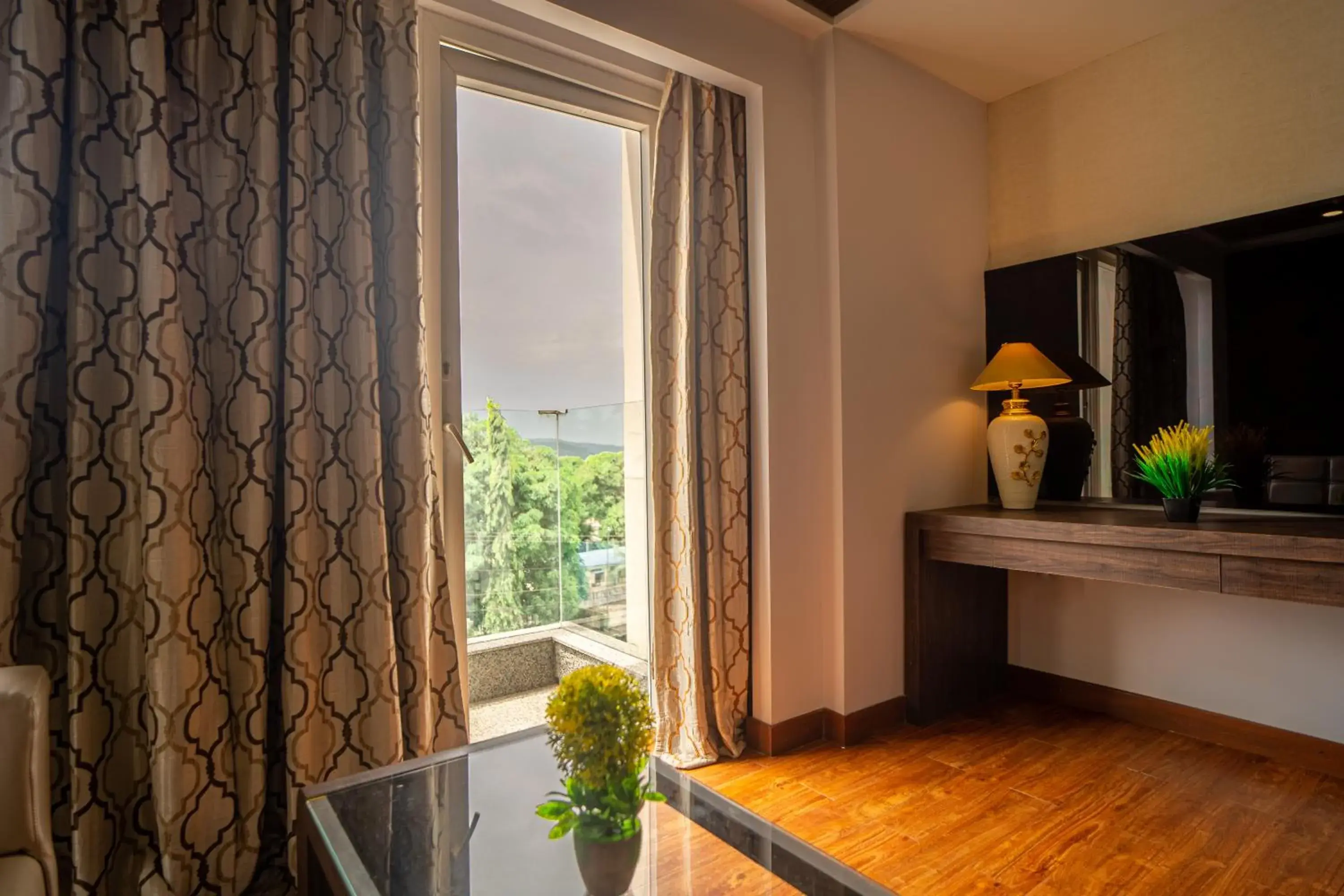 Deluxe Room in Hotel Mansha Regency Deluxe Room in Hotel Mansha Regency