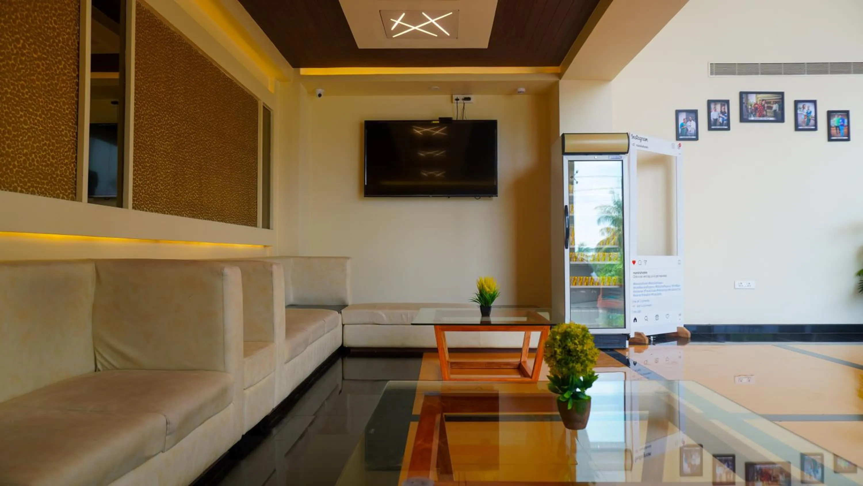 Lobby or reception in Hotel Mansha Regency