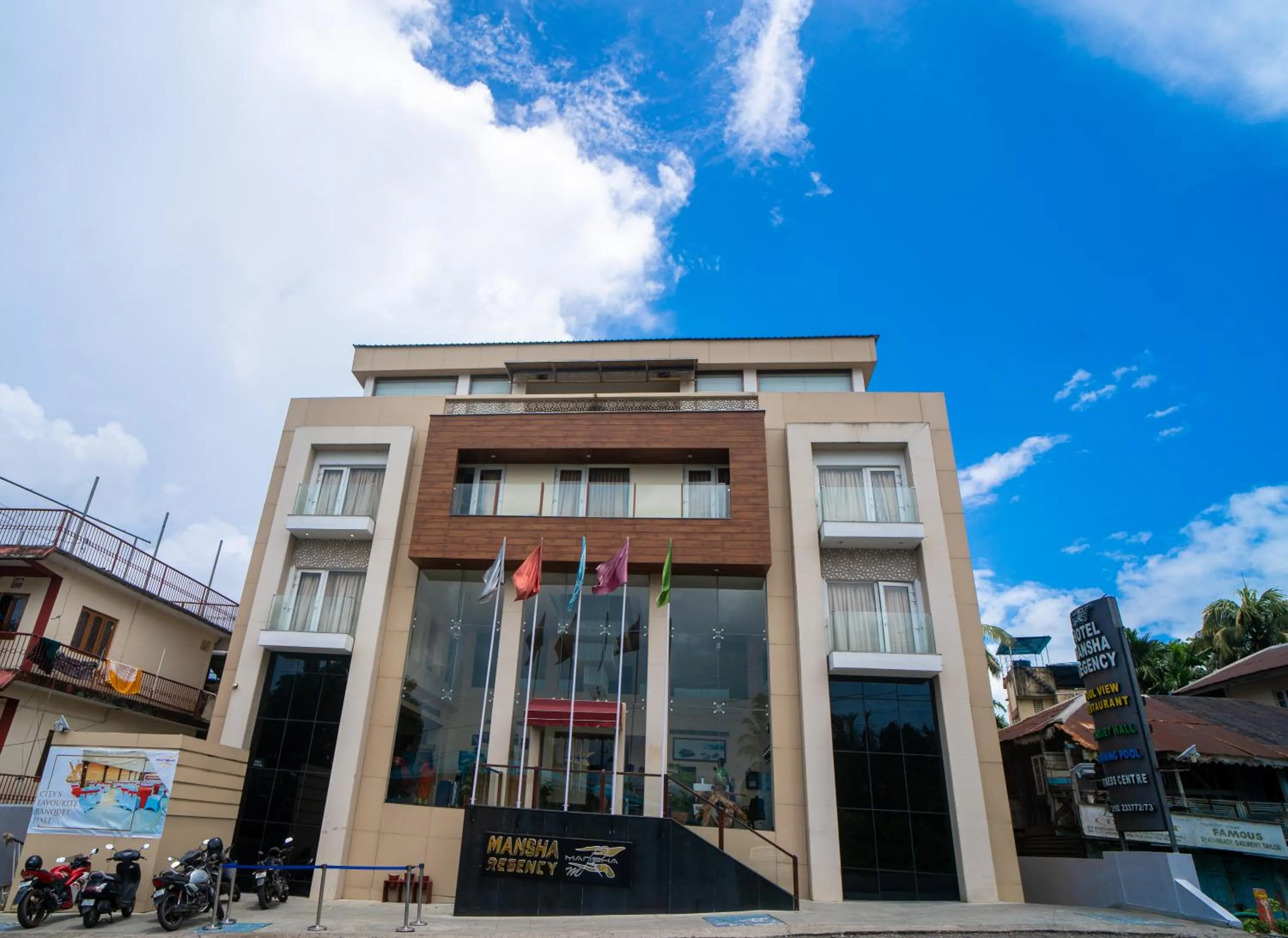 Property building in Hotel Mansha Regency