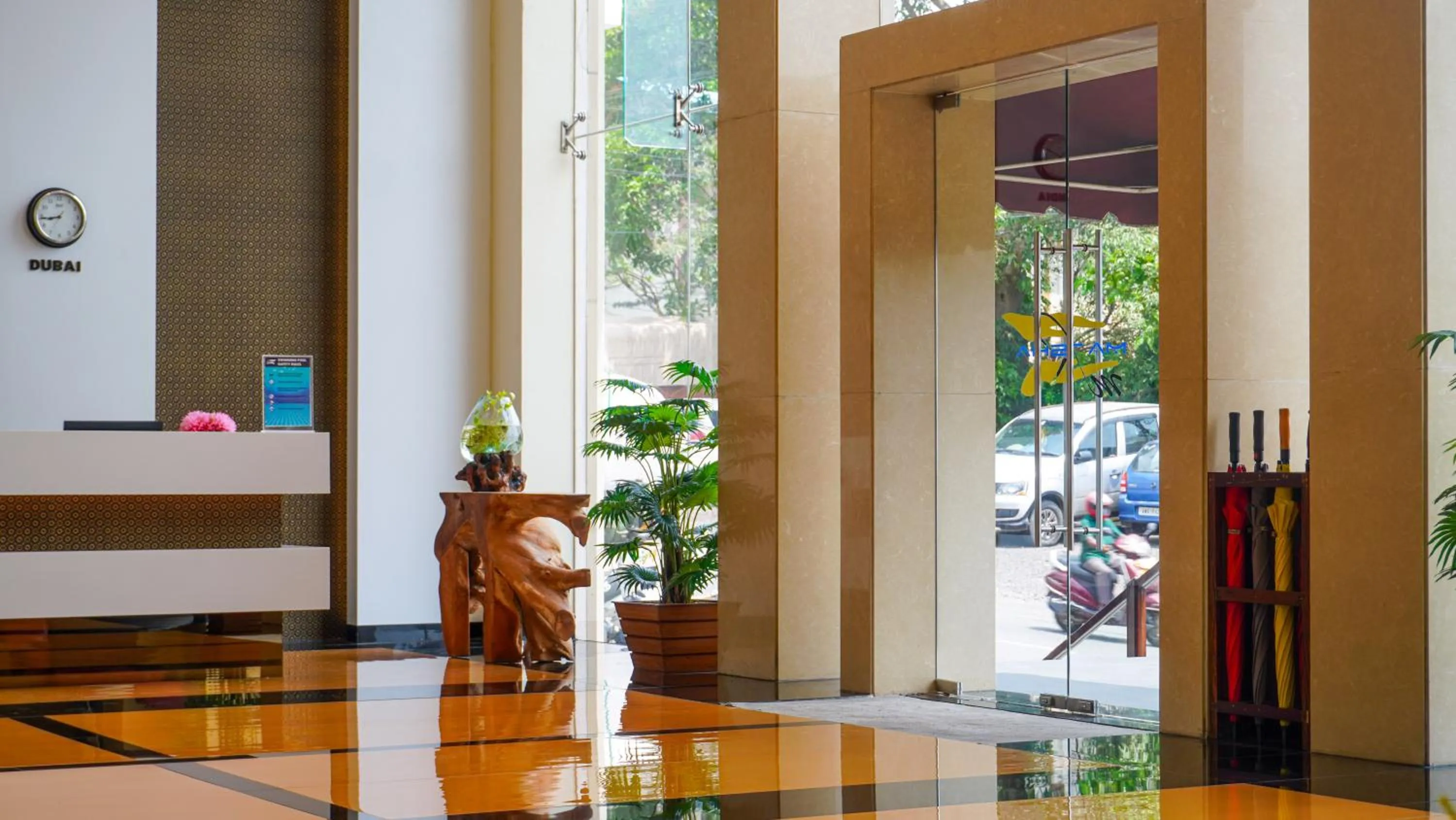 Lobby or reception in Hotel Mansha Regency