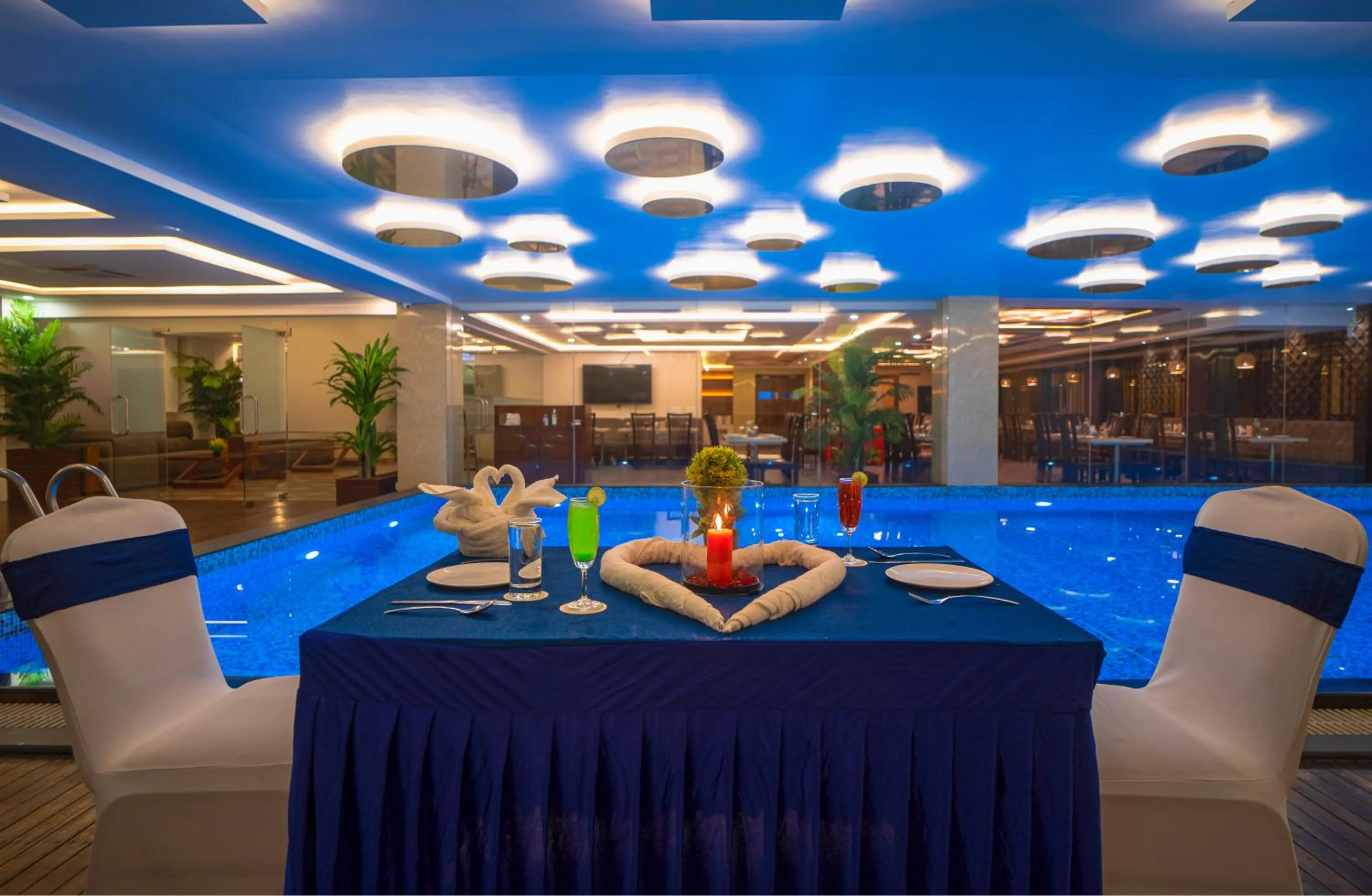 Pool view in Hotel Mansha Regency