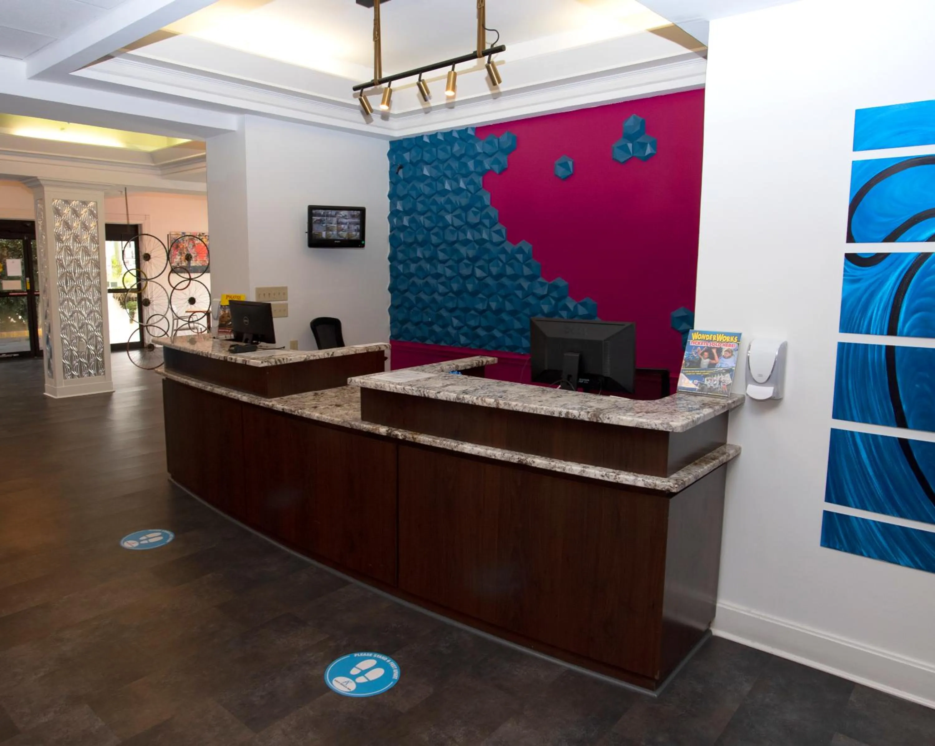 Lobby or reception in Aqua Beach Inn