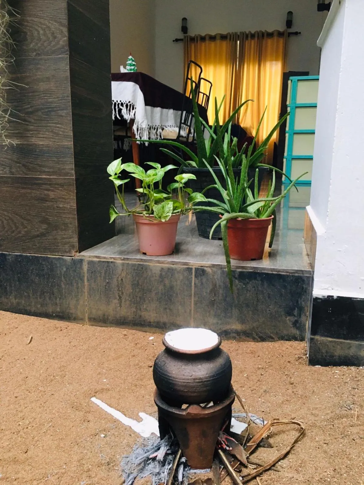 Property building in HOSTEL KATUNAYAKE At COLOMBO AIRPORT TRANSIT