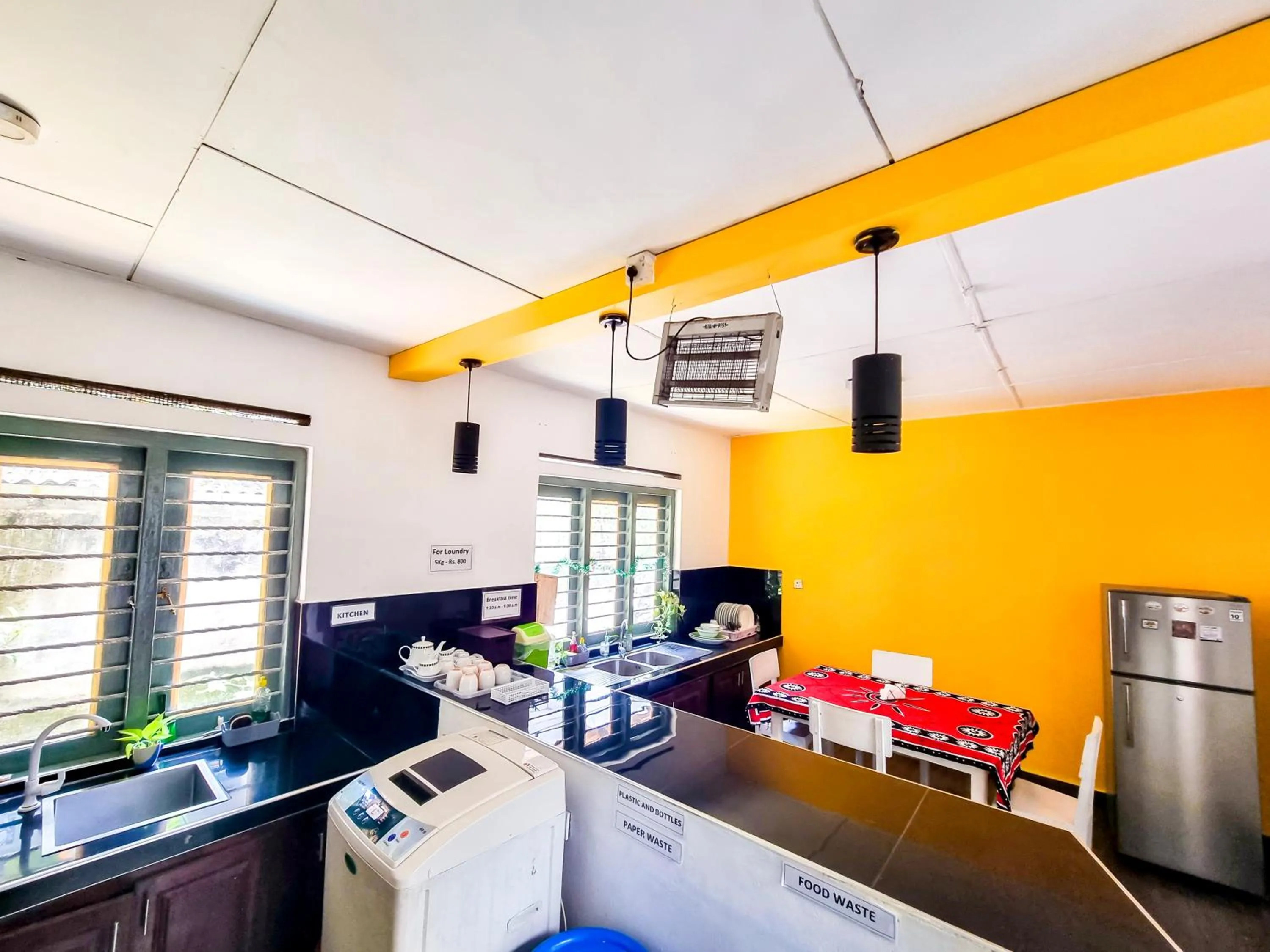 Kitchen or kitchenette in HOSTEL KATUNAYAKE At COLOMBO AIRPORT TRANSIT