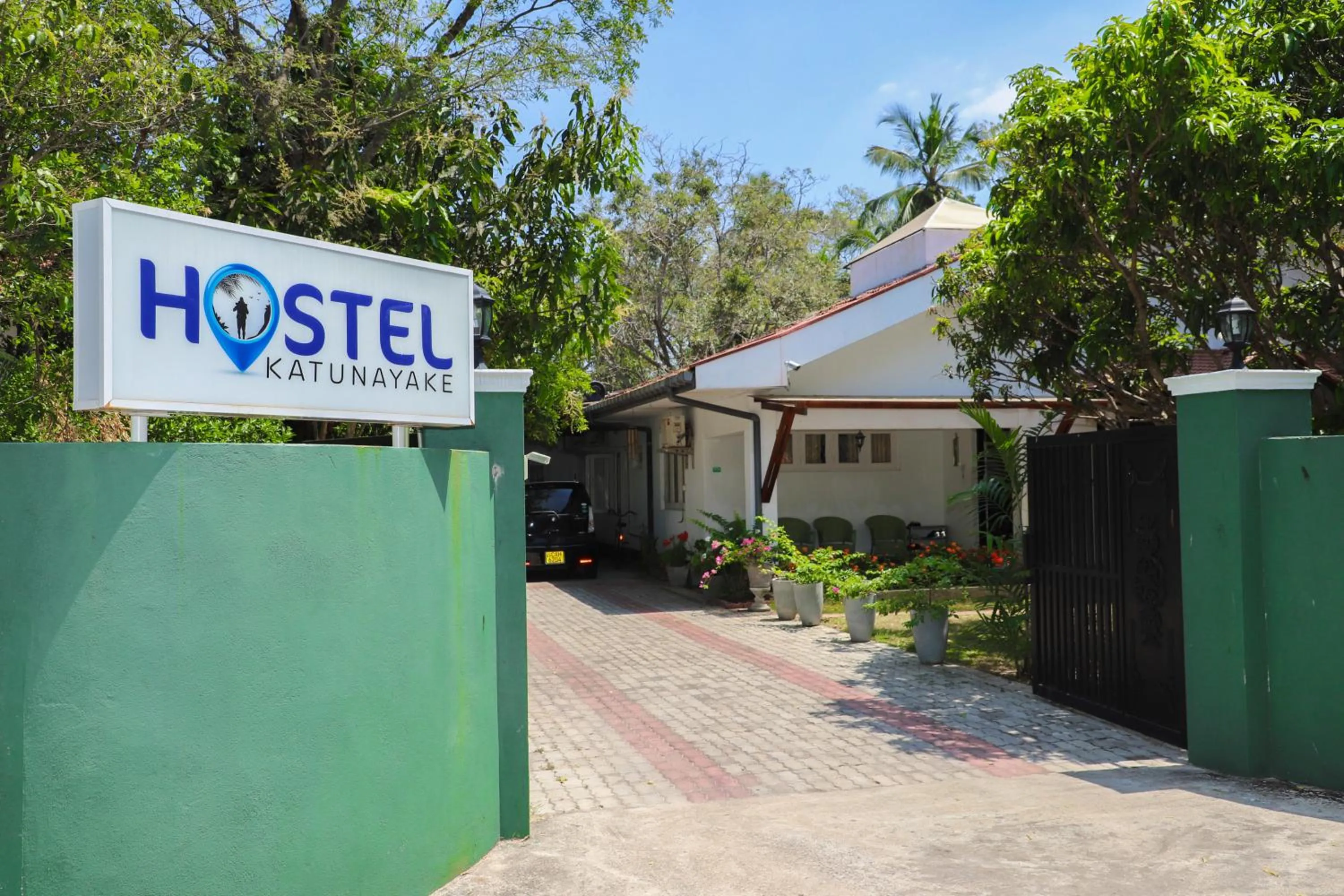 Property building in HOSTEL KATUNAYAKE At COLOMBO AIRPORT TRANSIT