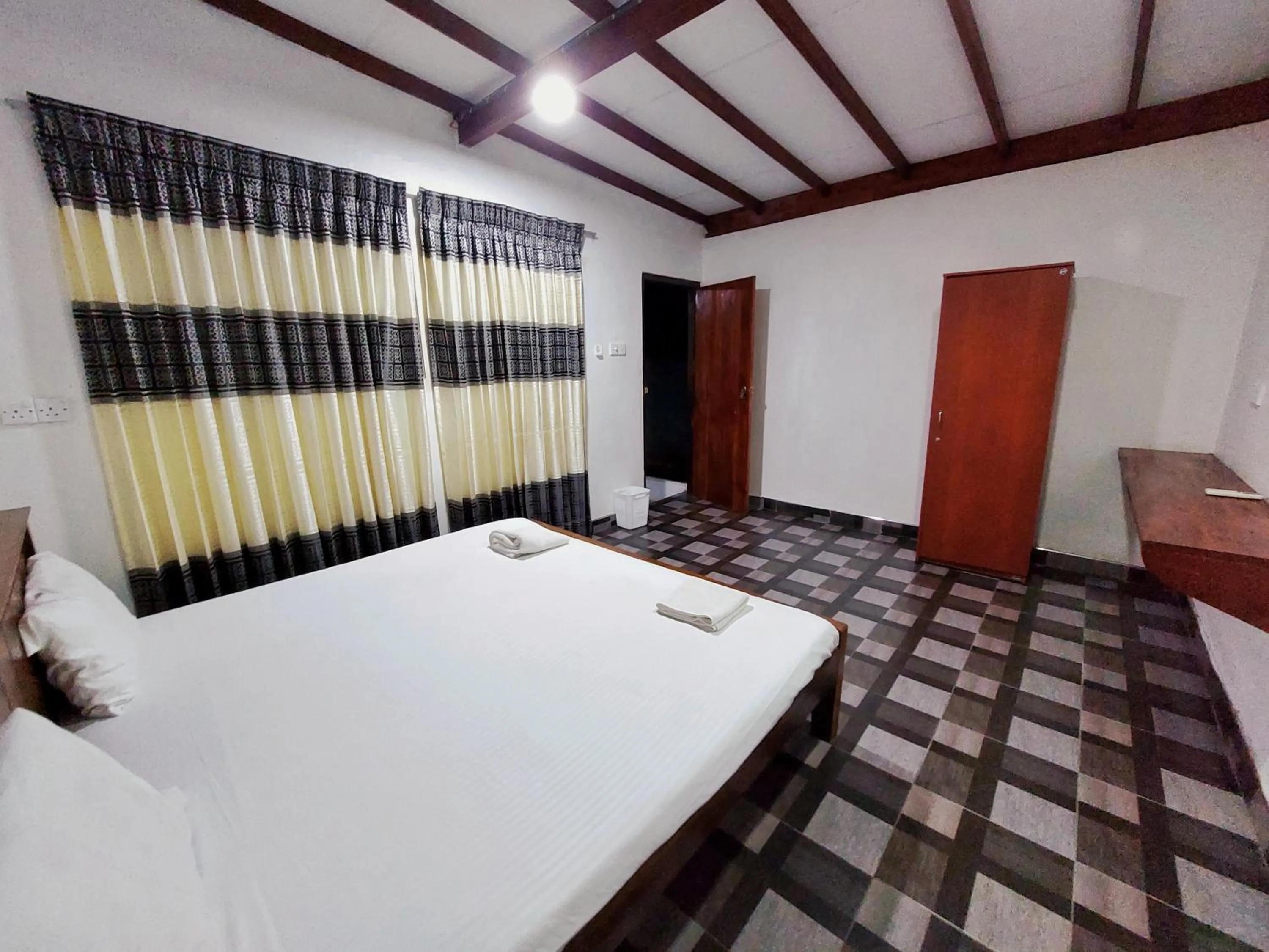 Bed in HOSTEL KATUNAYAKE At COLOMBO AIRPORT TRANSIT