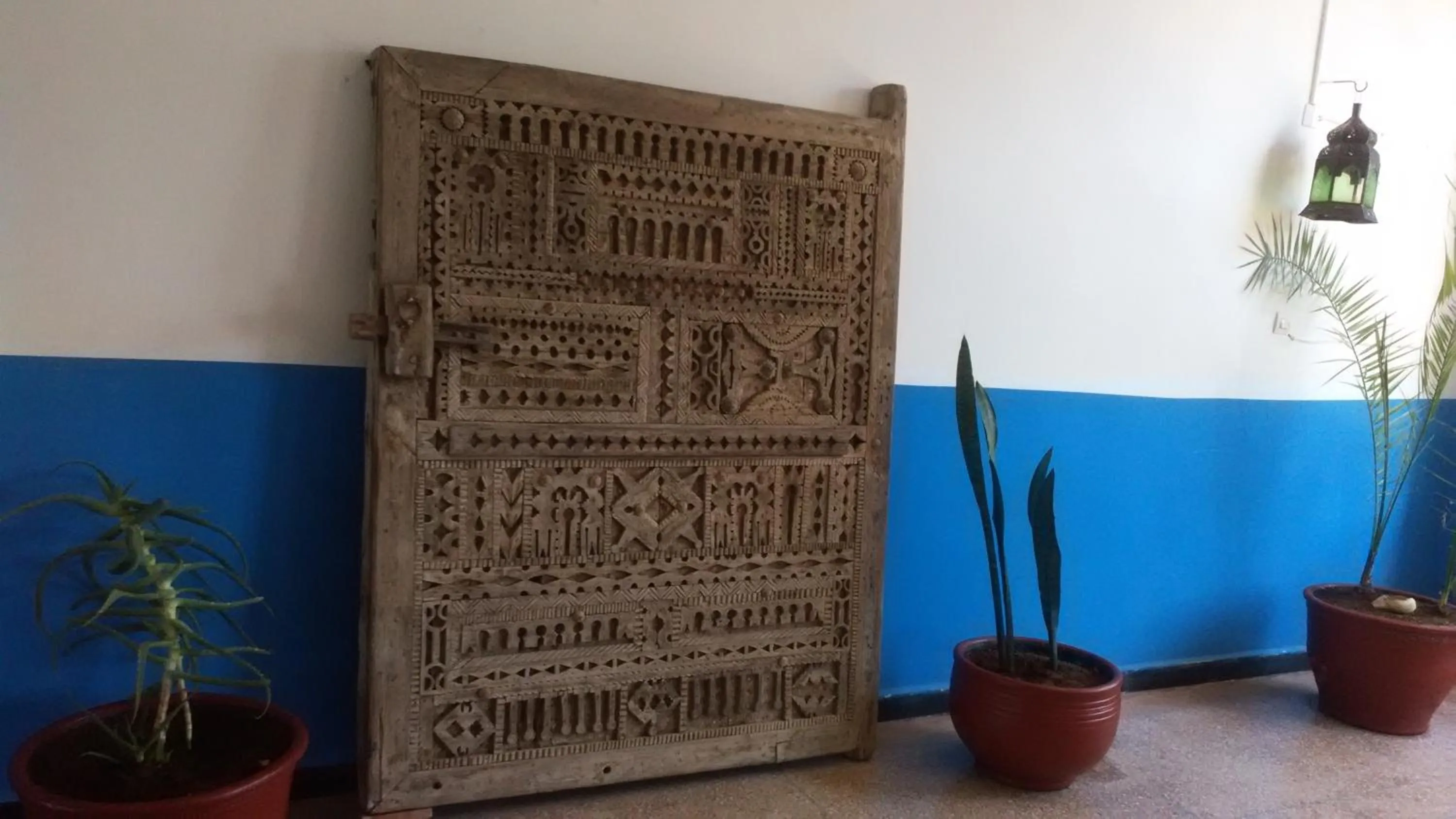 Decorative detail in Auberge du Marabout