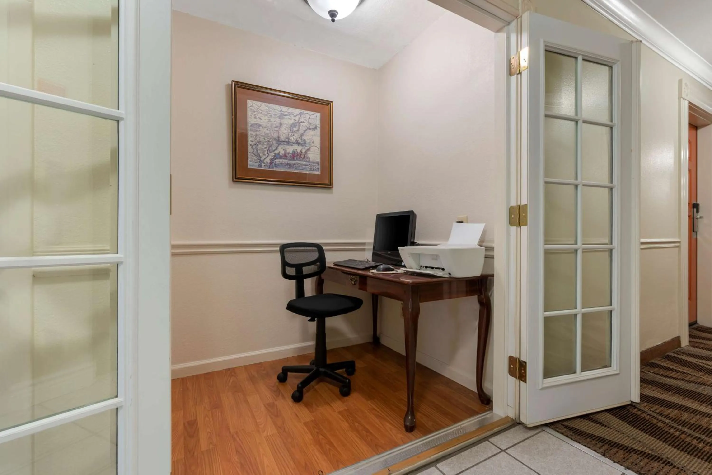 Business facilities in Best Western Colonial Inn