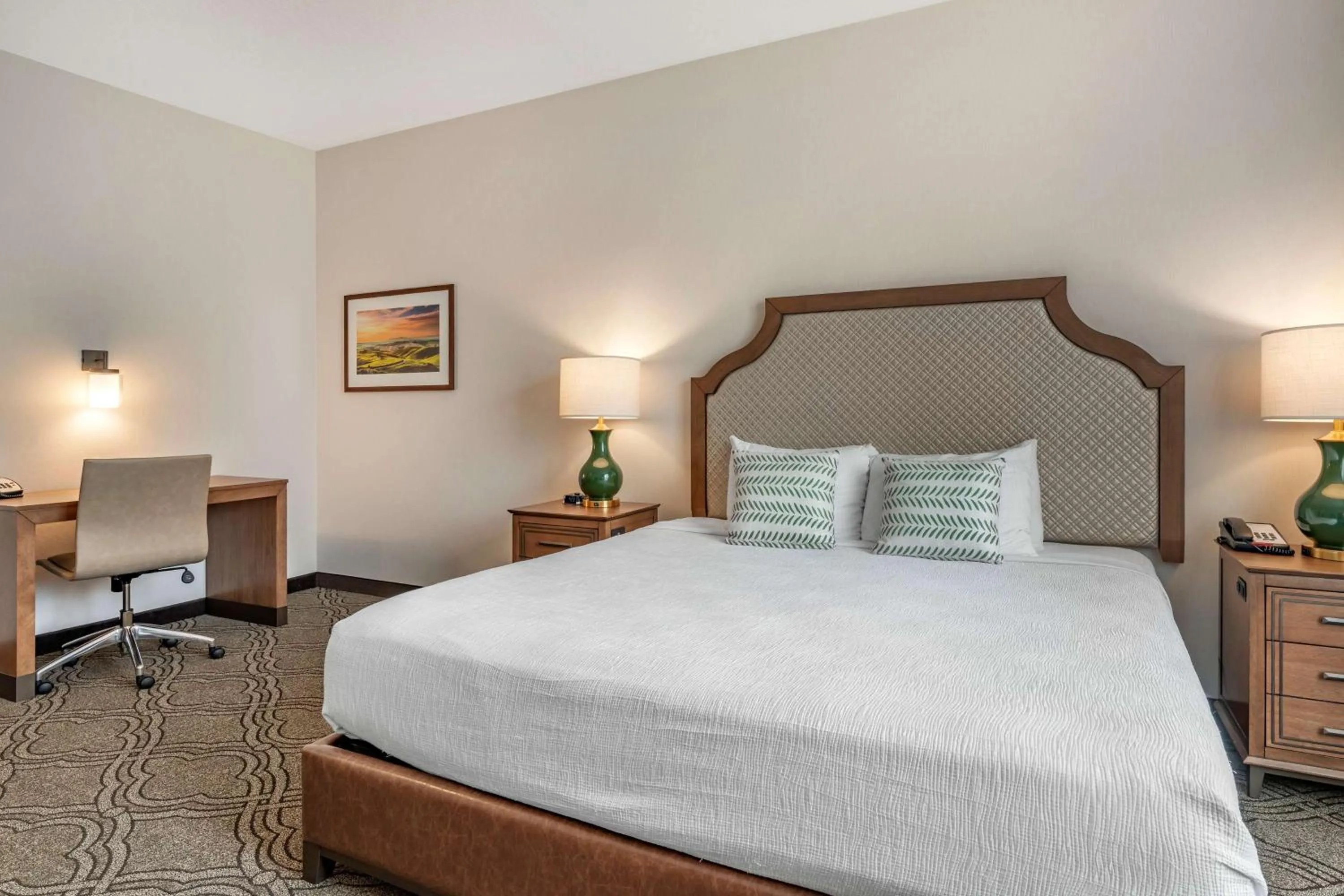 Bedroom, Bed in Best Western Premier Pasco Inn and Suites