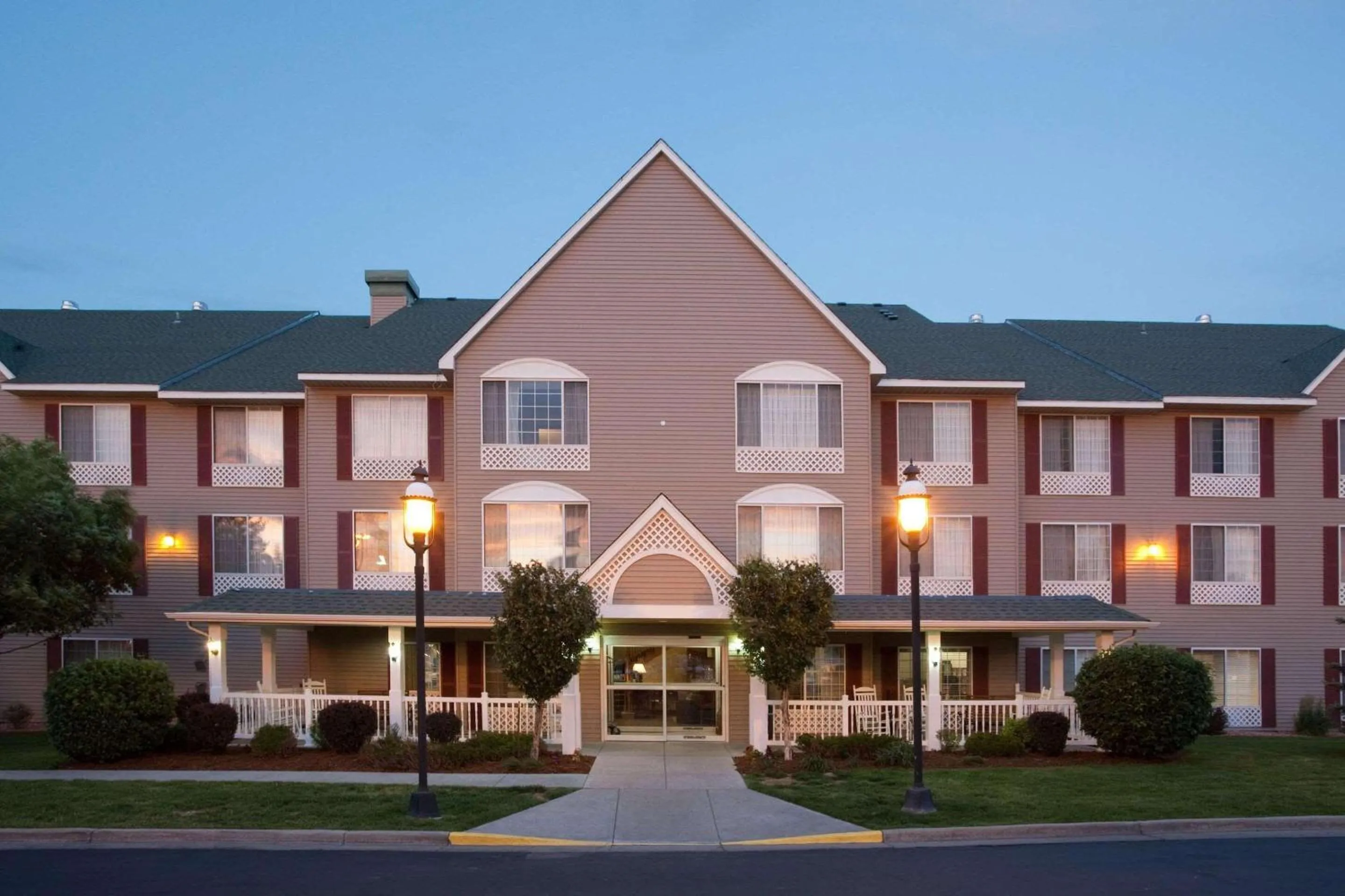 Property building in Country Inn & Suites by Radisson, Greeley, CO