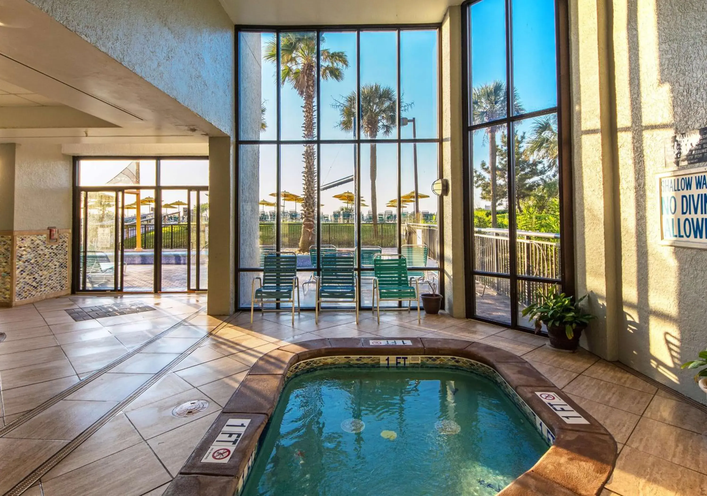 Pool view in Dayton House Resort - BW Signature Collection Pool view in Dayton House Resort - BW Signature Collection