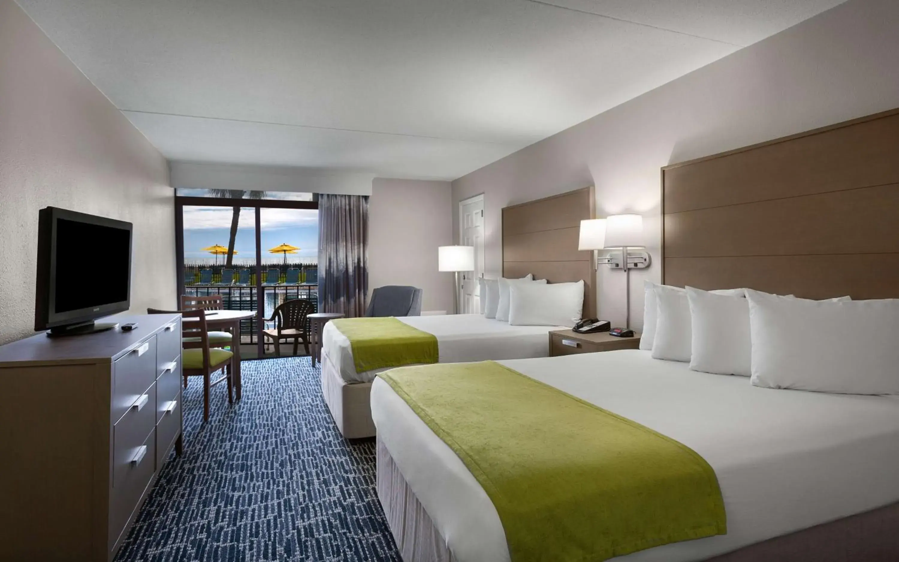 Queen Room with Two Queen Beds and Balcony - Non-Smoking in Dayton House Resort - BW Signature Collection Queen Room with Two Queen Beds and Balcony - Non-Smoking in Dayton House Resort - BW Signature Collection