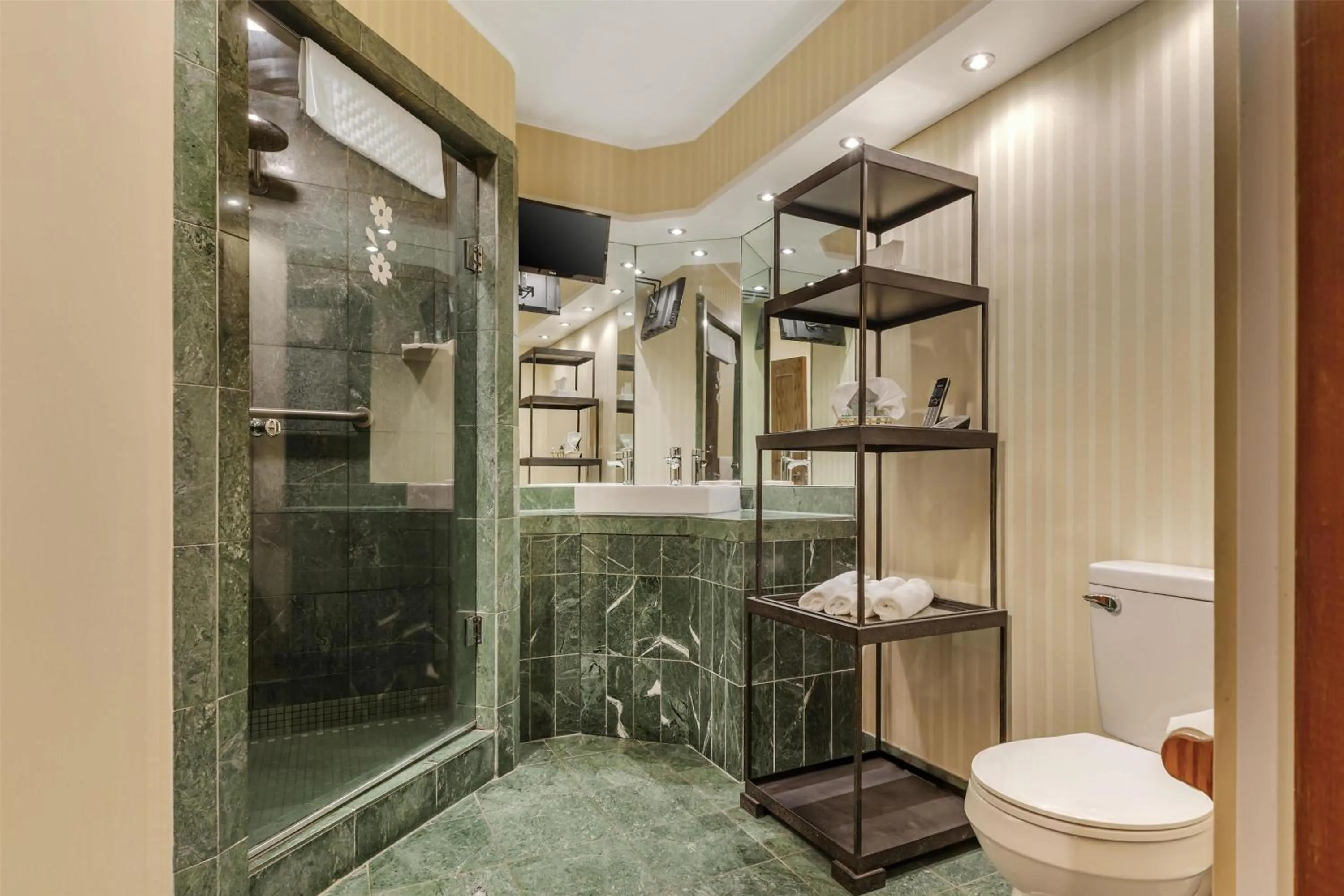 Bathroom in Best Western Fireside Inn