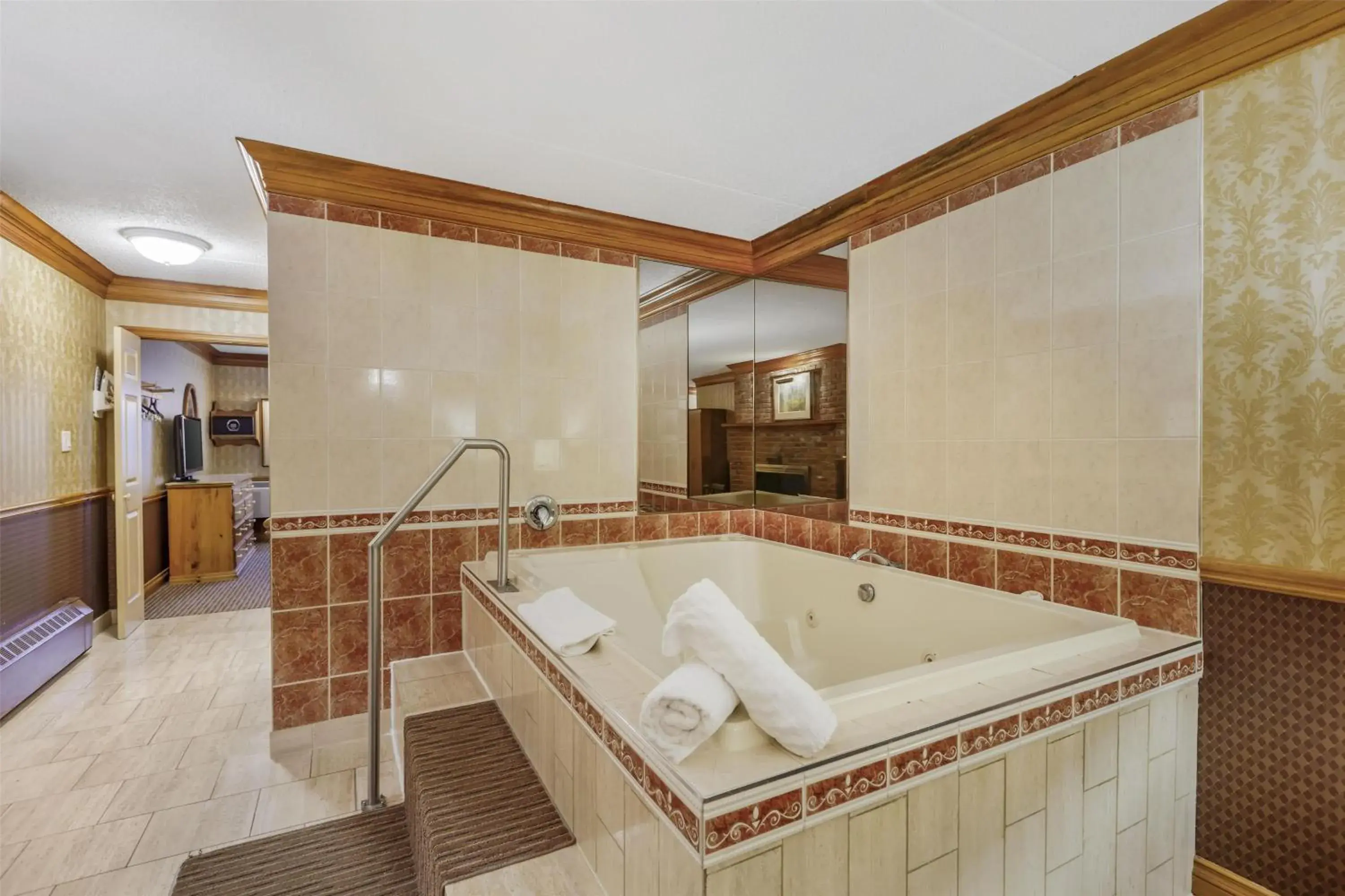 Bedroom in Best Western Fireside Inn Bedroom in Best Western Fireside Inn