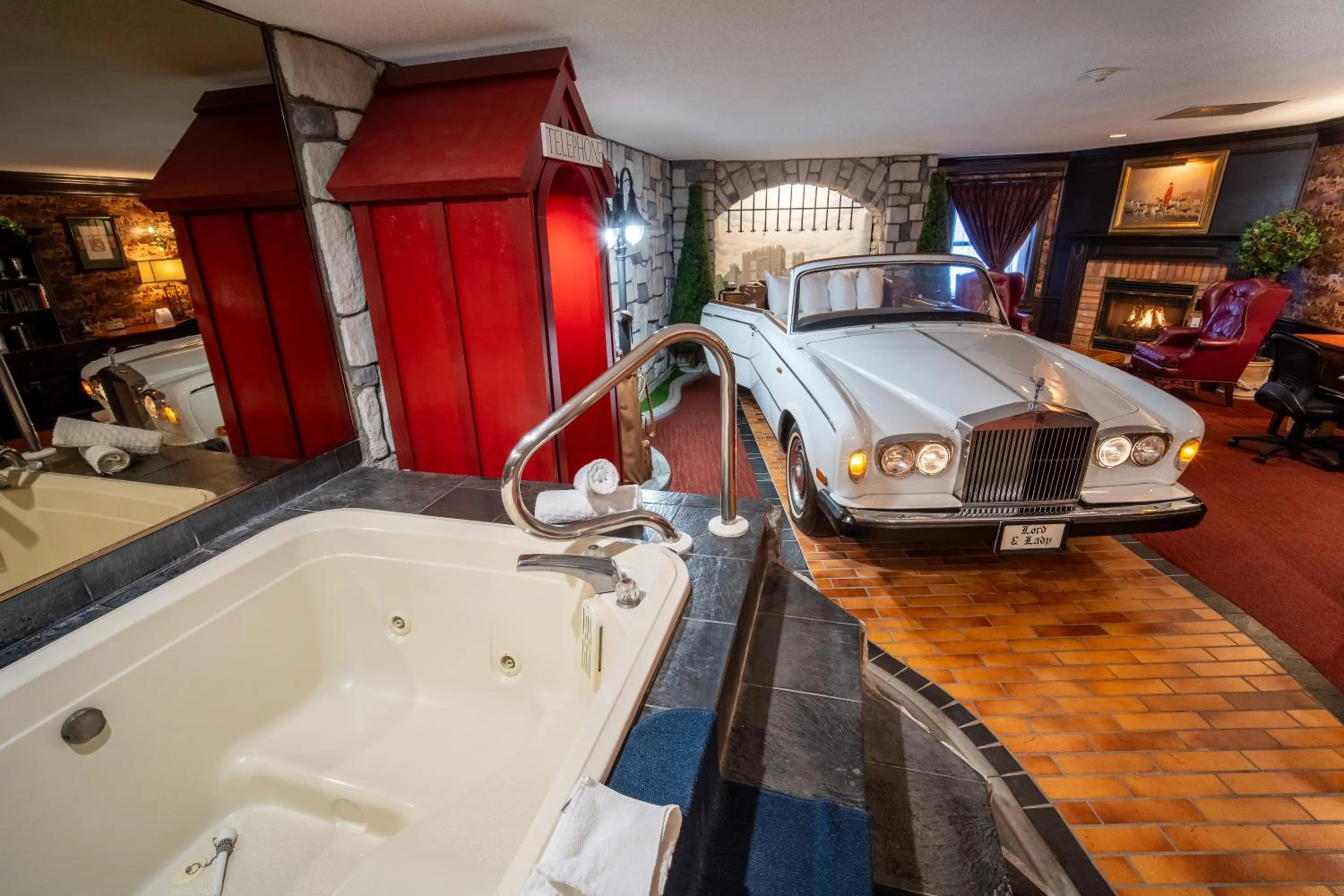 Photo of the whole room in Best Western Fireside Inn