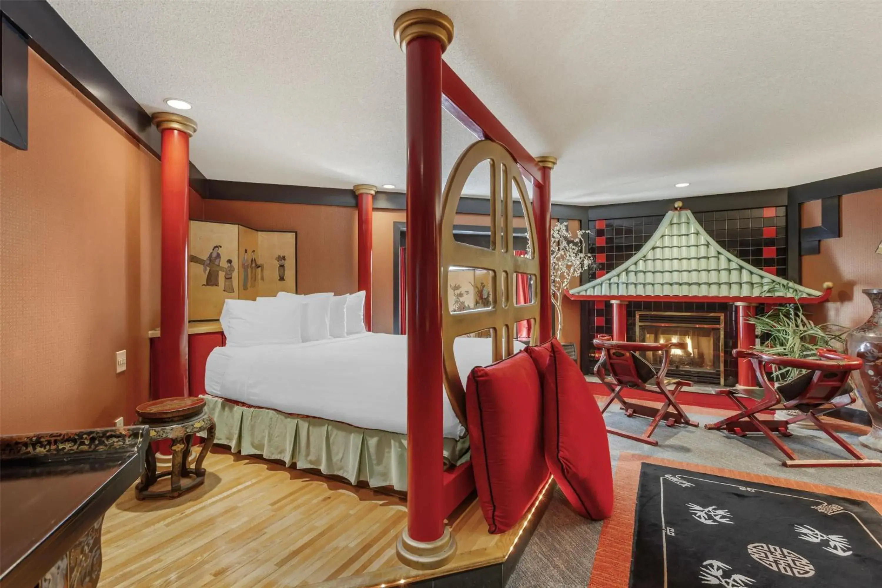 Bedroom, Bed in Best Western Fireside Inn Bedroom, Bed in Best Western Fireside Inn