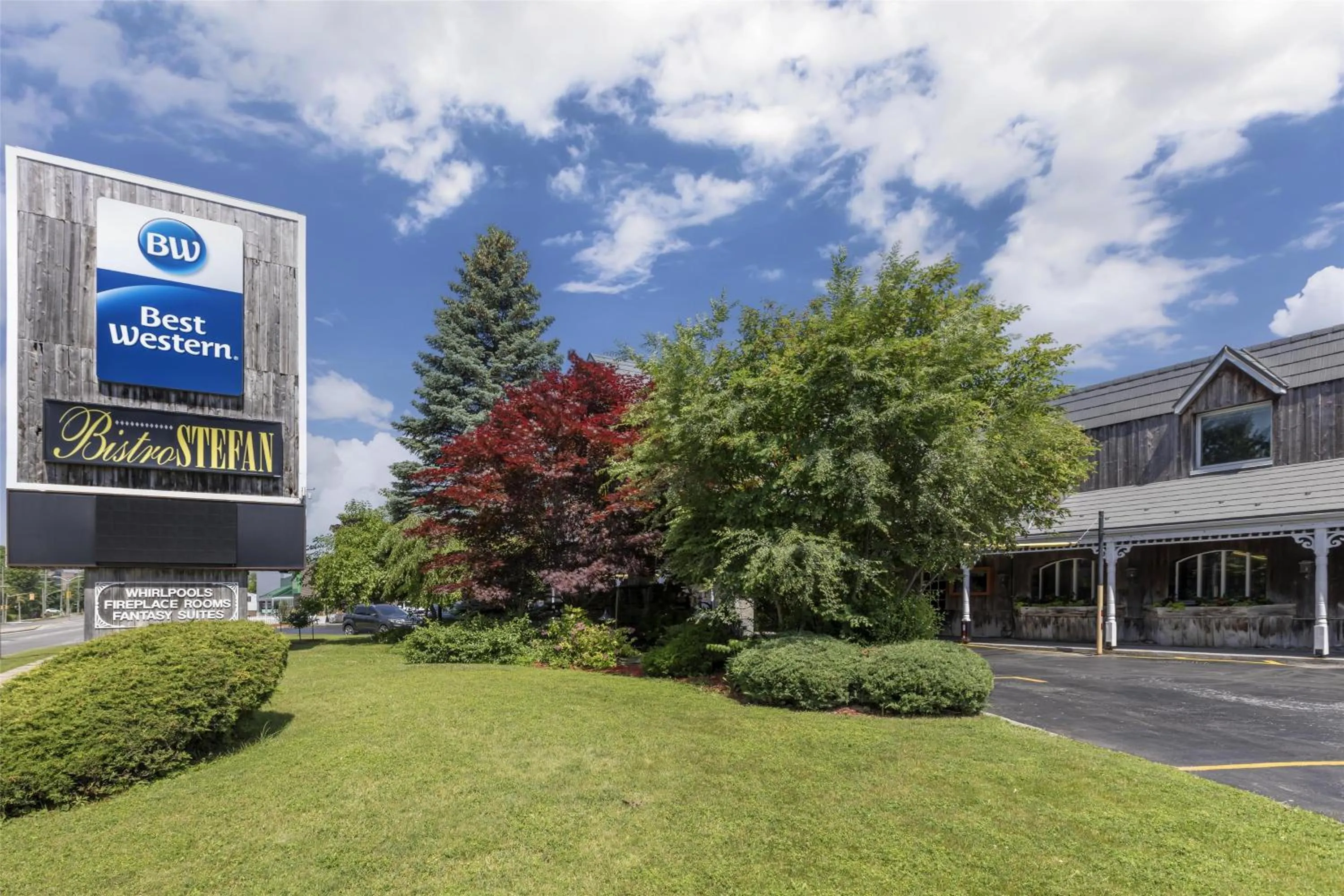 Property building in Best Western Fireside Inn