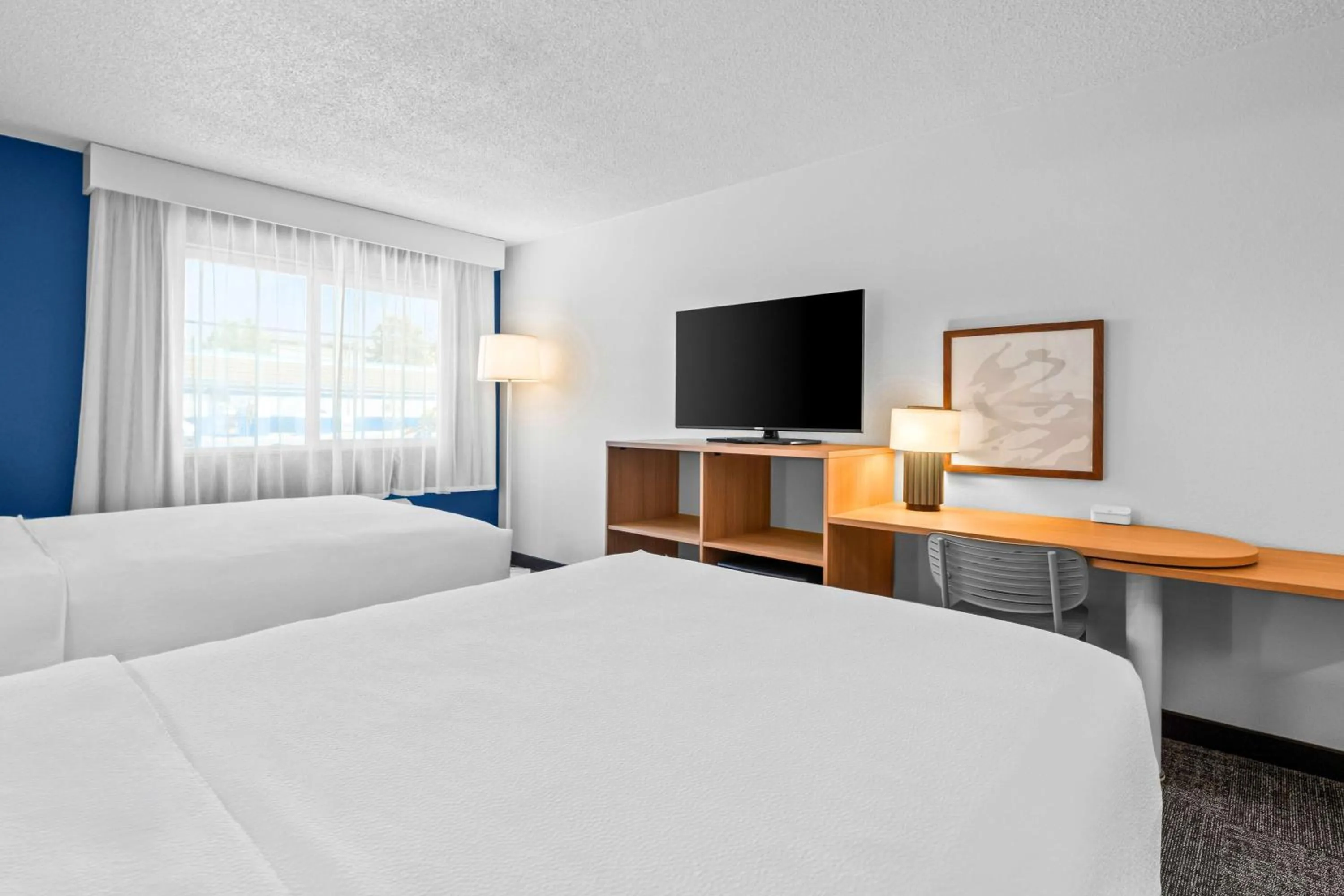 Bed in The Yosemite Inn