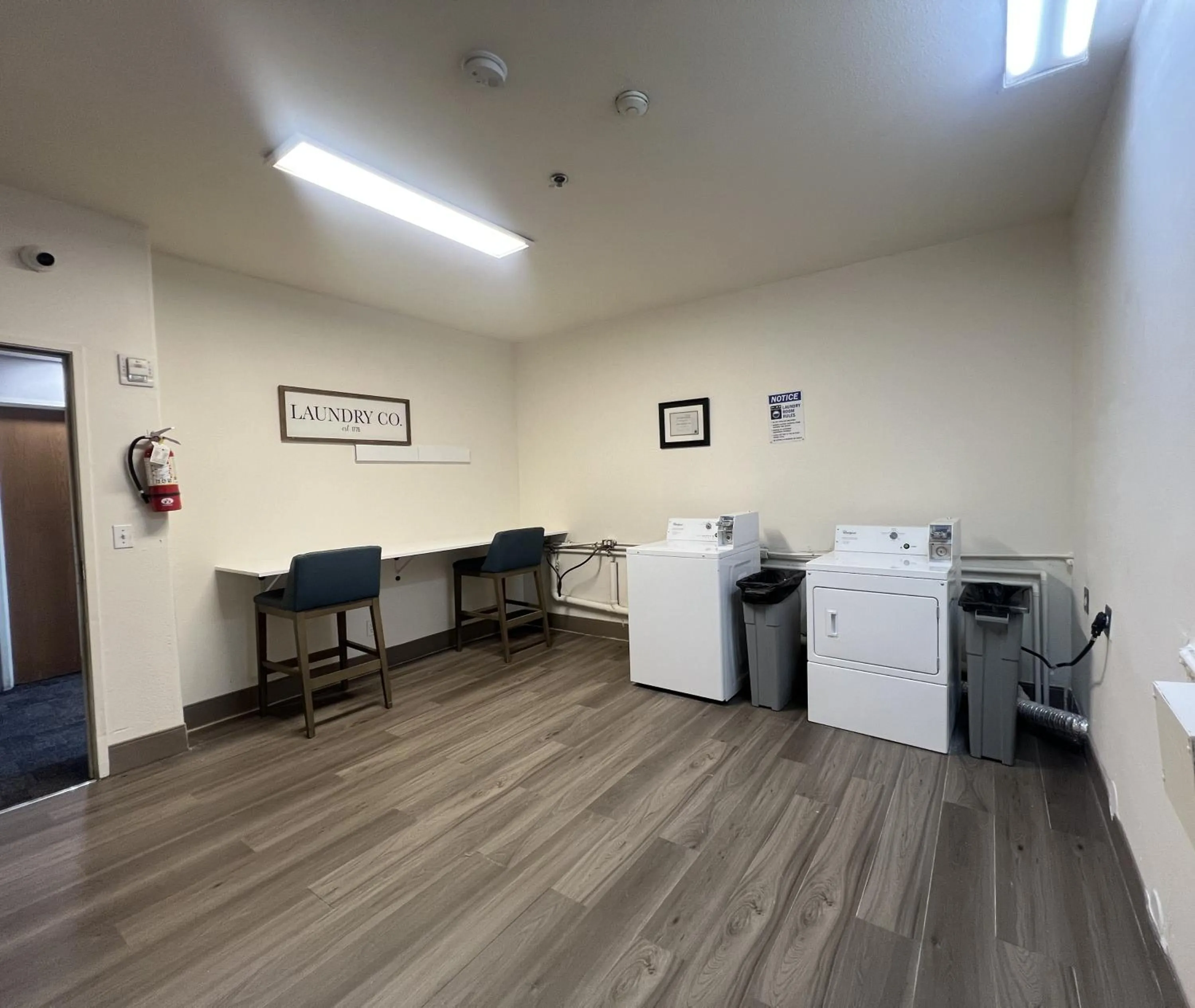 laundry in Budget Inn Phoenix