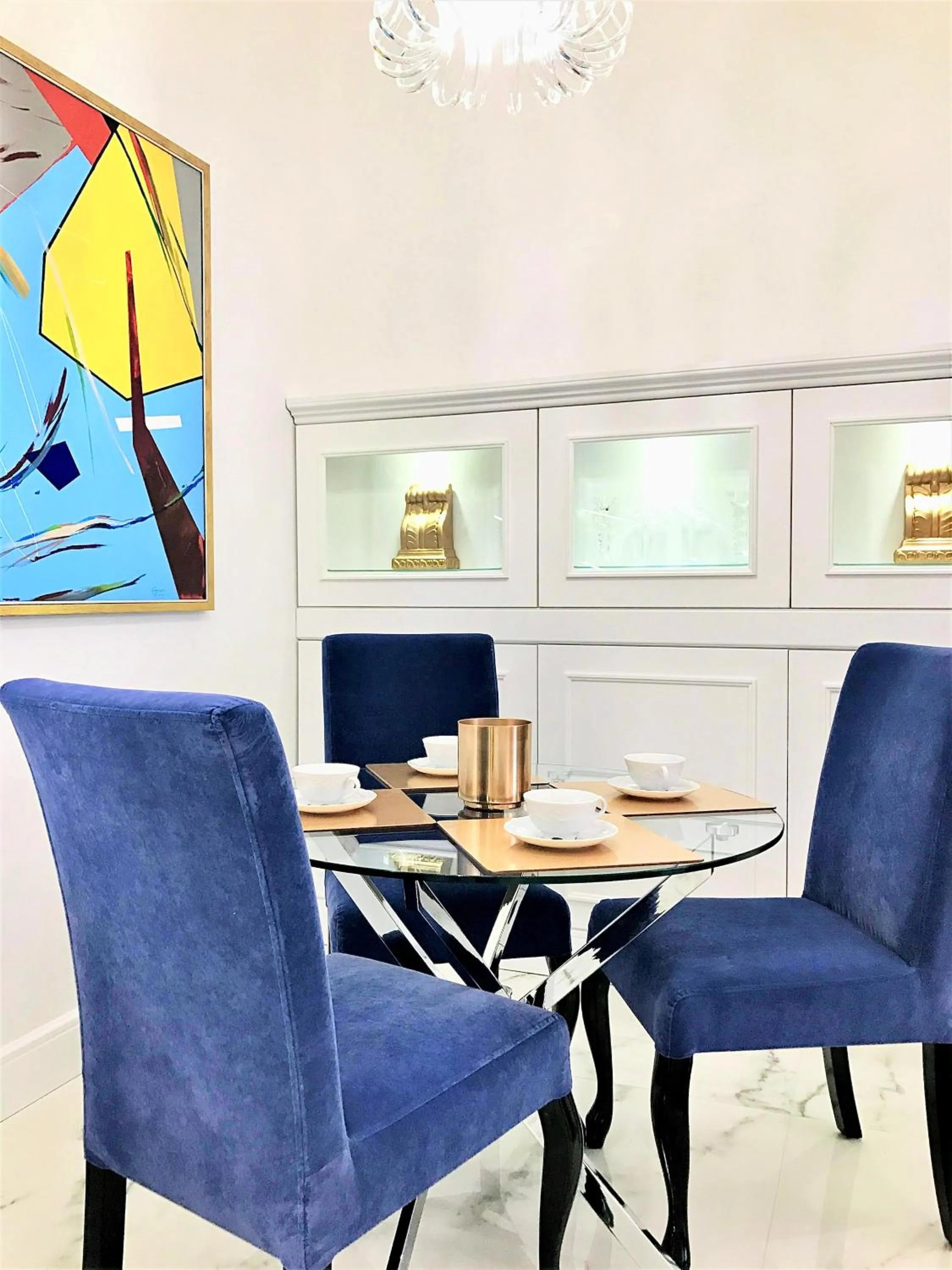 Dining area in MONDRIAN Luxury Suites UNESCO Old Town