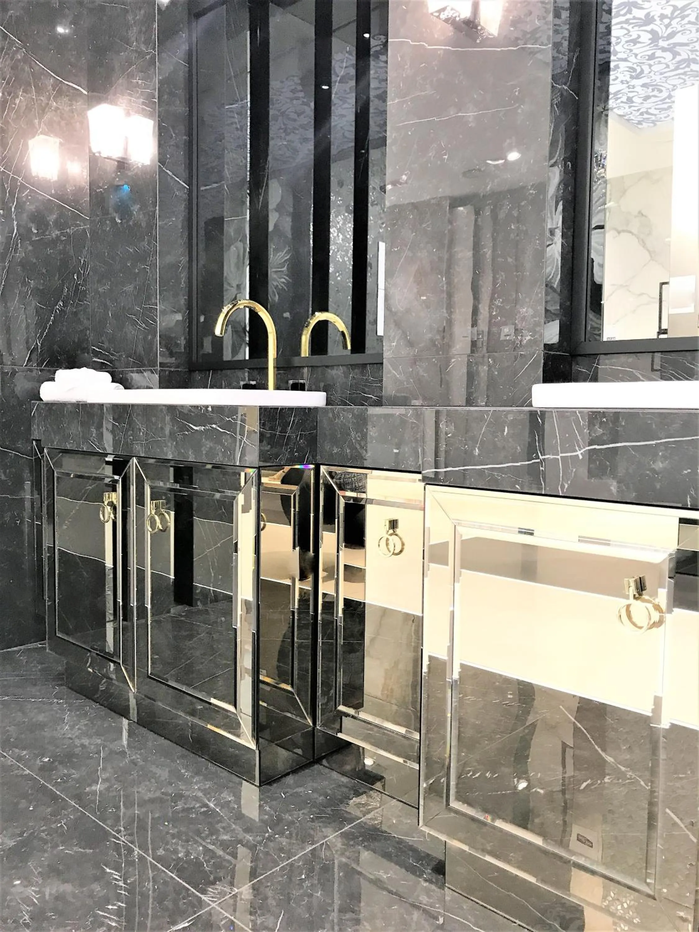 Bathroom in MONDRIAN Luxury Suites UNESCO Old Town