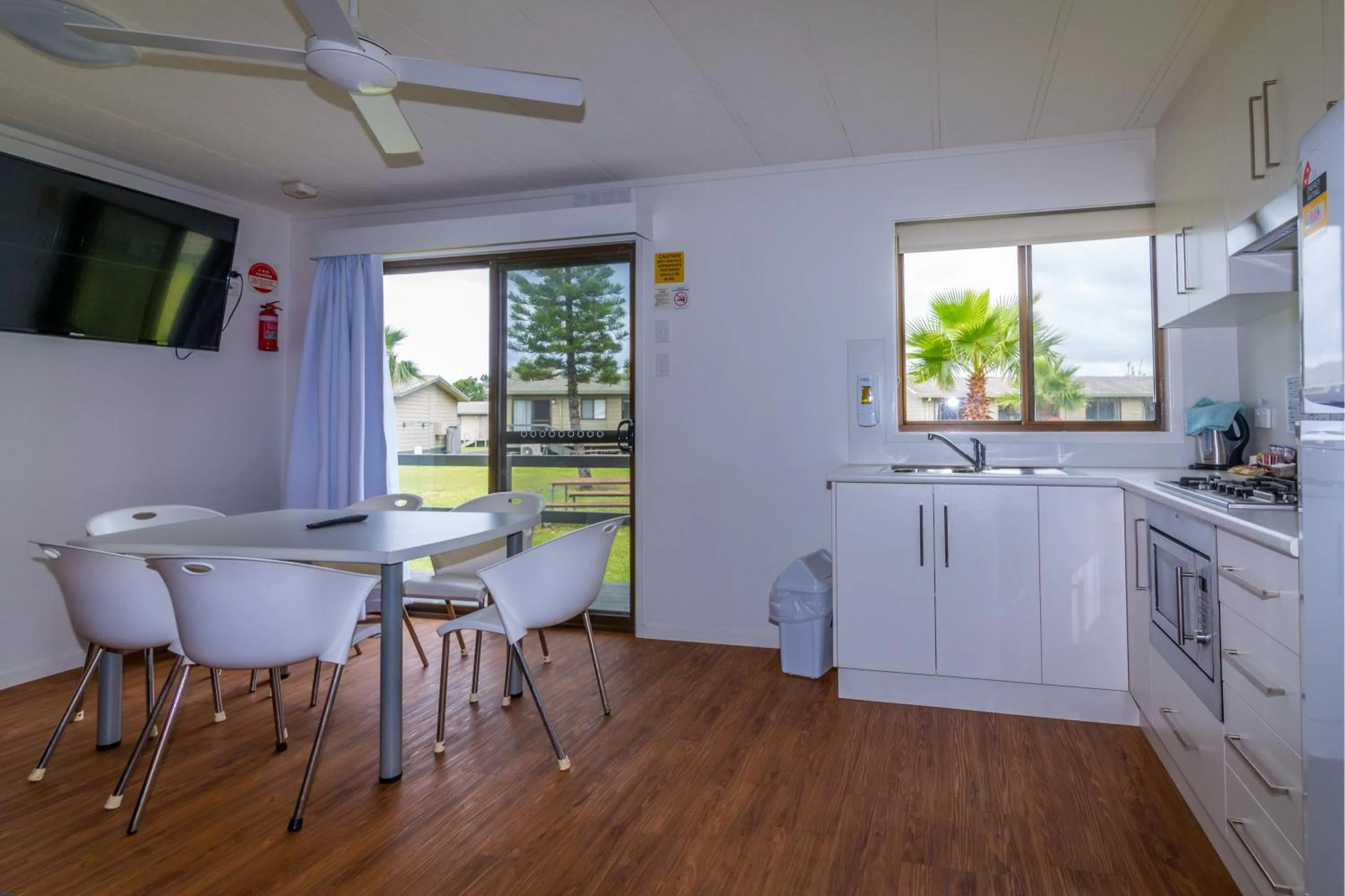 Kitchen or kitchenette in Wollongong Surf Leisure Resort