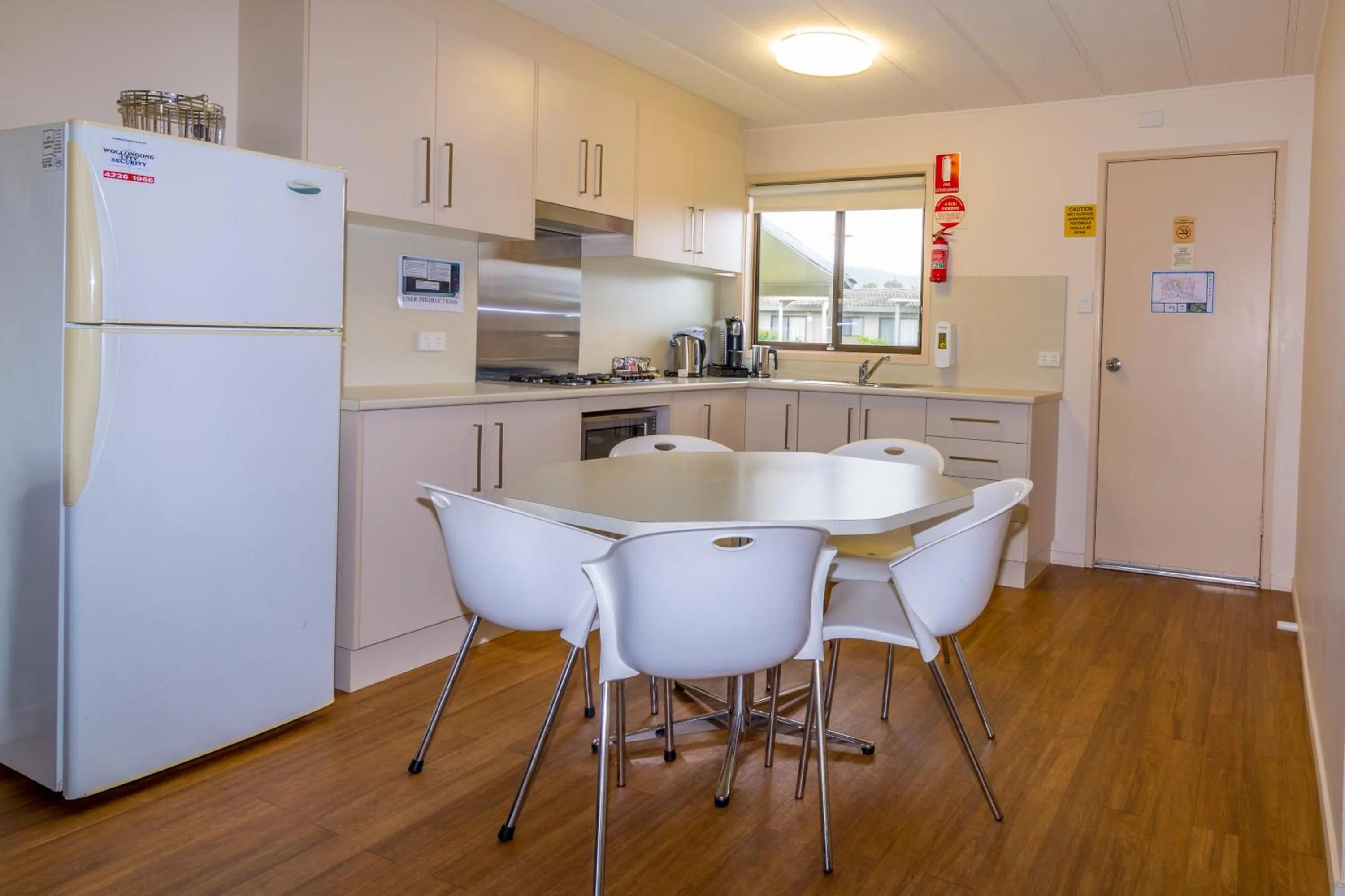 Kitchen or kitchenette in Wollongong Surf Leisure Resort