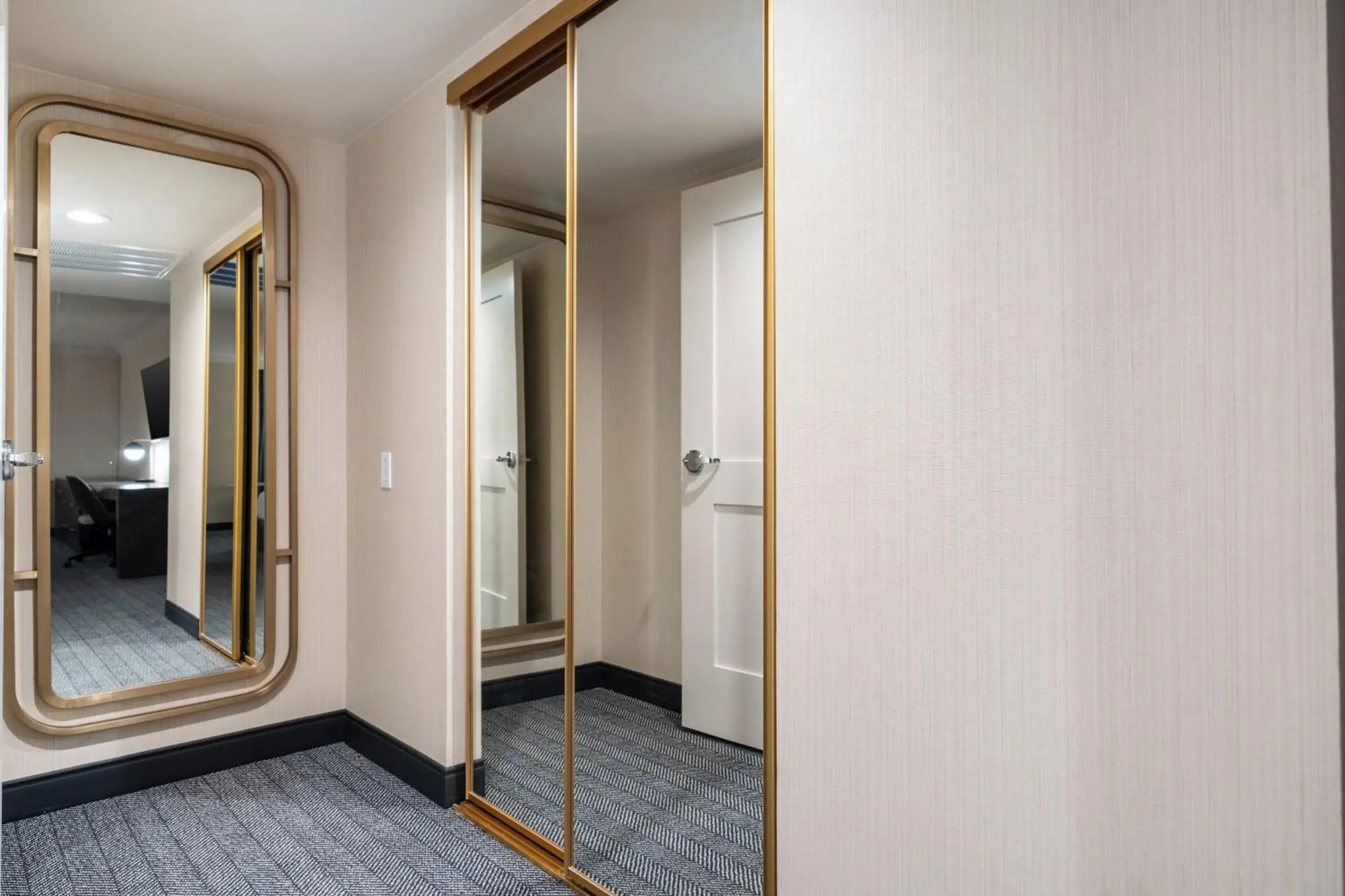 Executive King Suite with Sofa Bed and City View in The Little Italy Hotel Downtown San Diego Executive King Suite with Sofa Bed and City View in The Little Italy Hotel Downtown San Diego