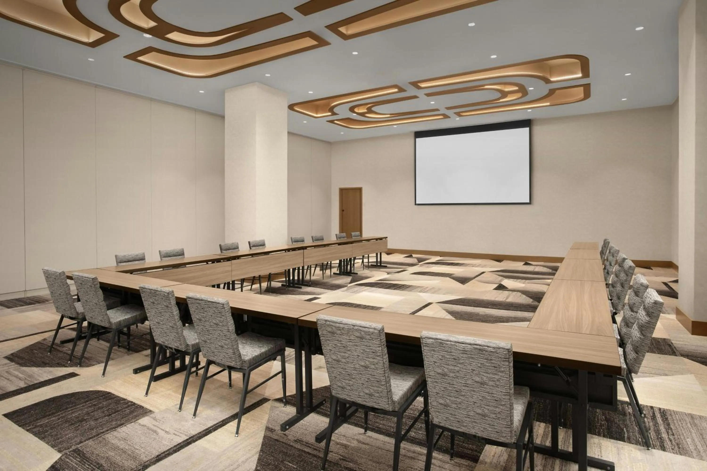 Meeting/conference room in Courtyard by Marriott San Diego Downtown Little Italy