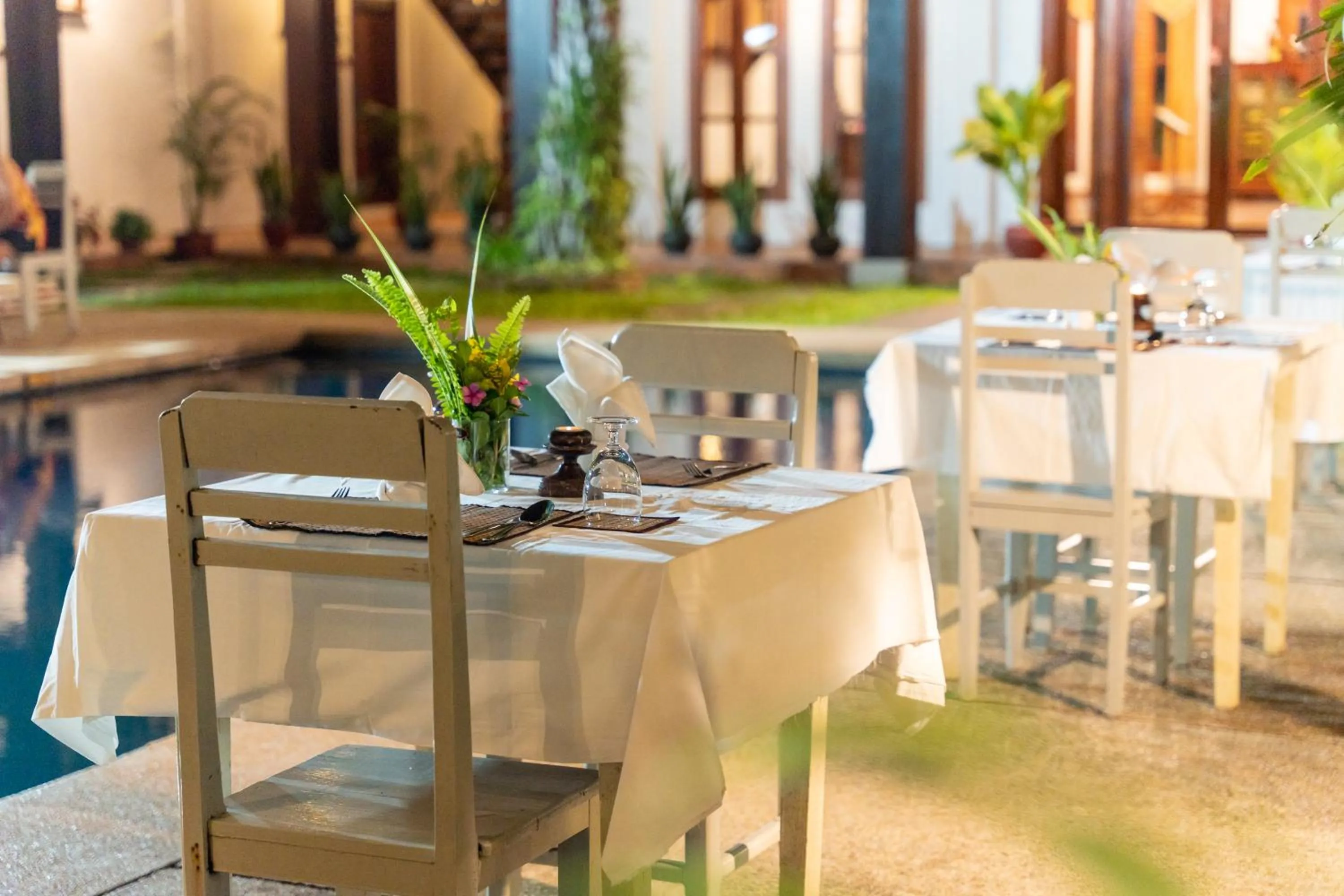 Restaurant/places to eat in Muangthong Boutique Hotel