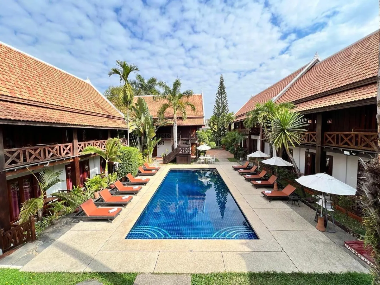 Swimming pool in Muangthong Boutique Hotel