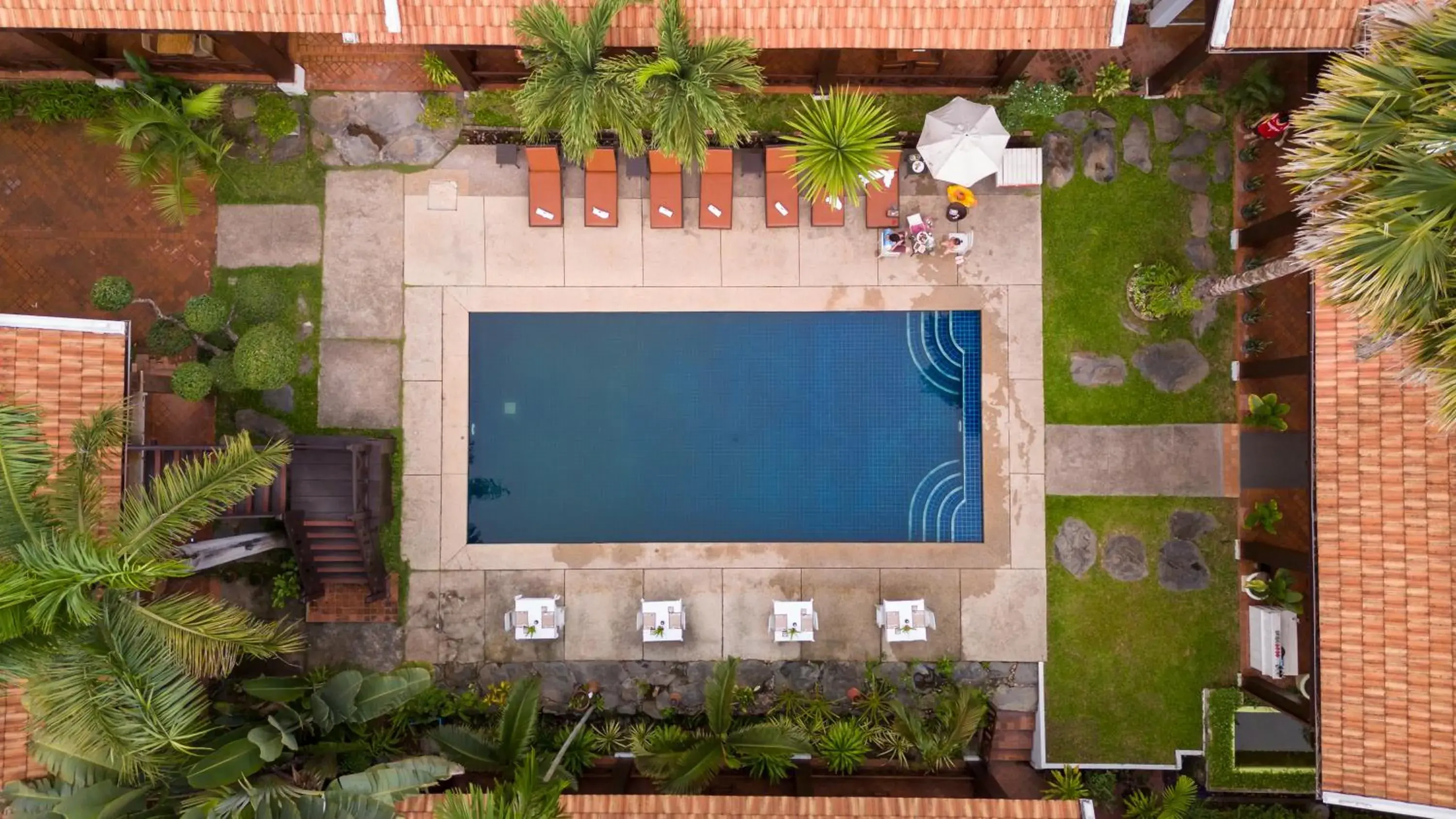 Pool view in Muangthong Boutique Hotel Pool view in Muangthong Boutique Hotel