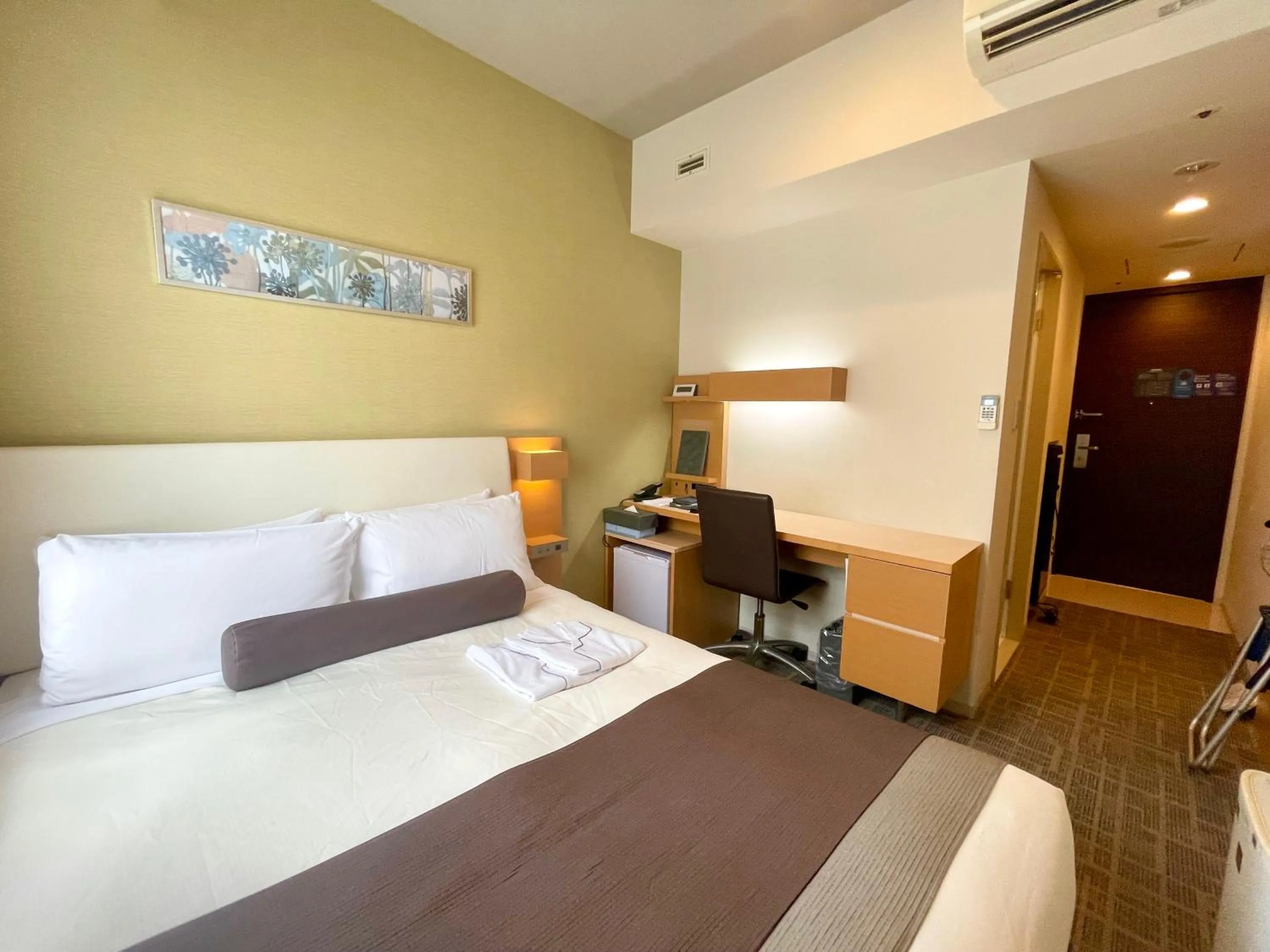 Photo of the whole room, Bed in Tokyu Stay Kamata - Tokyo Haneda