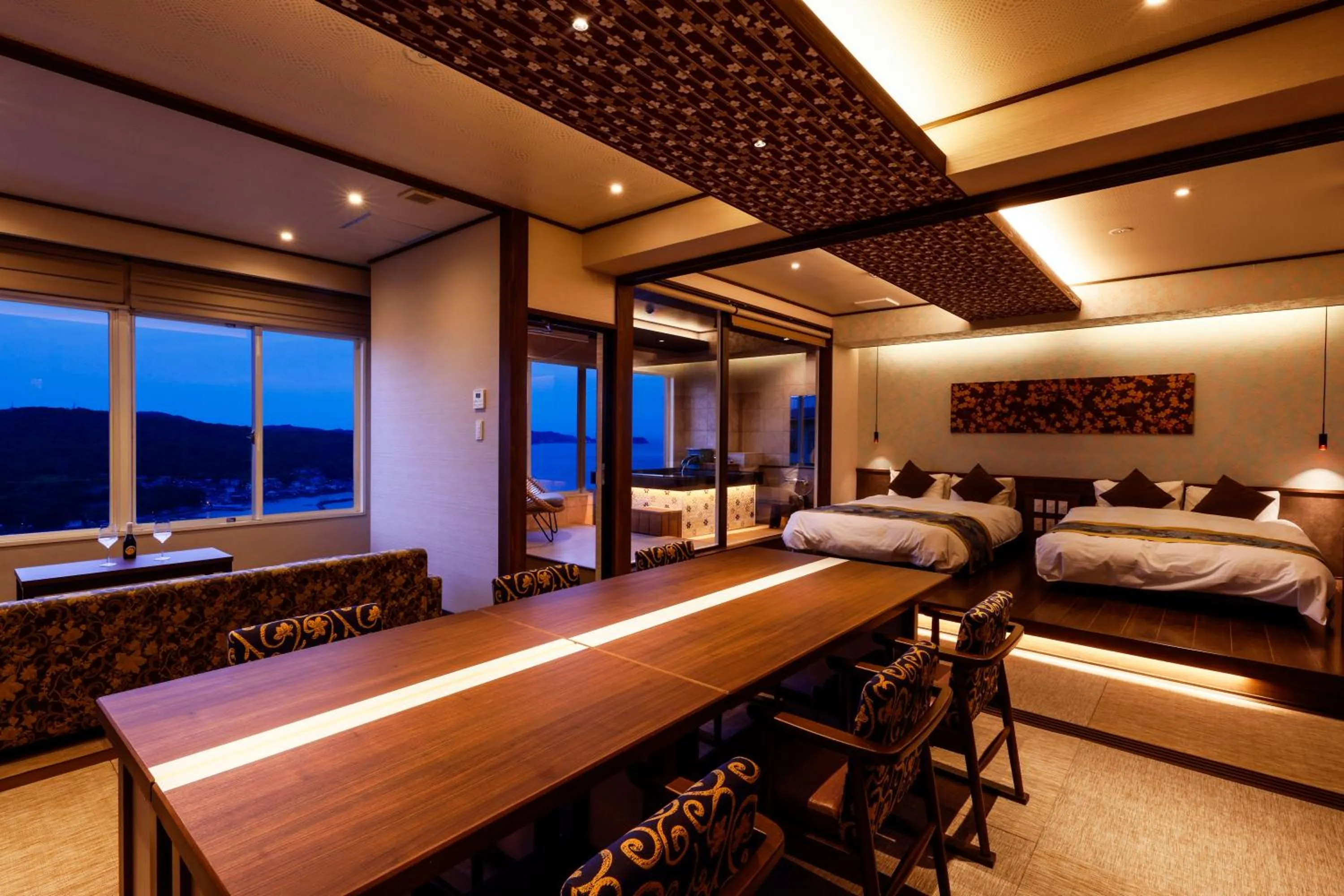 Photo of the whole room, Bed in Toba View Hotel Hanashinju