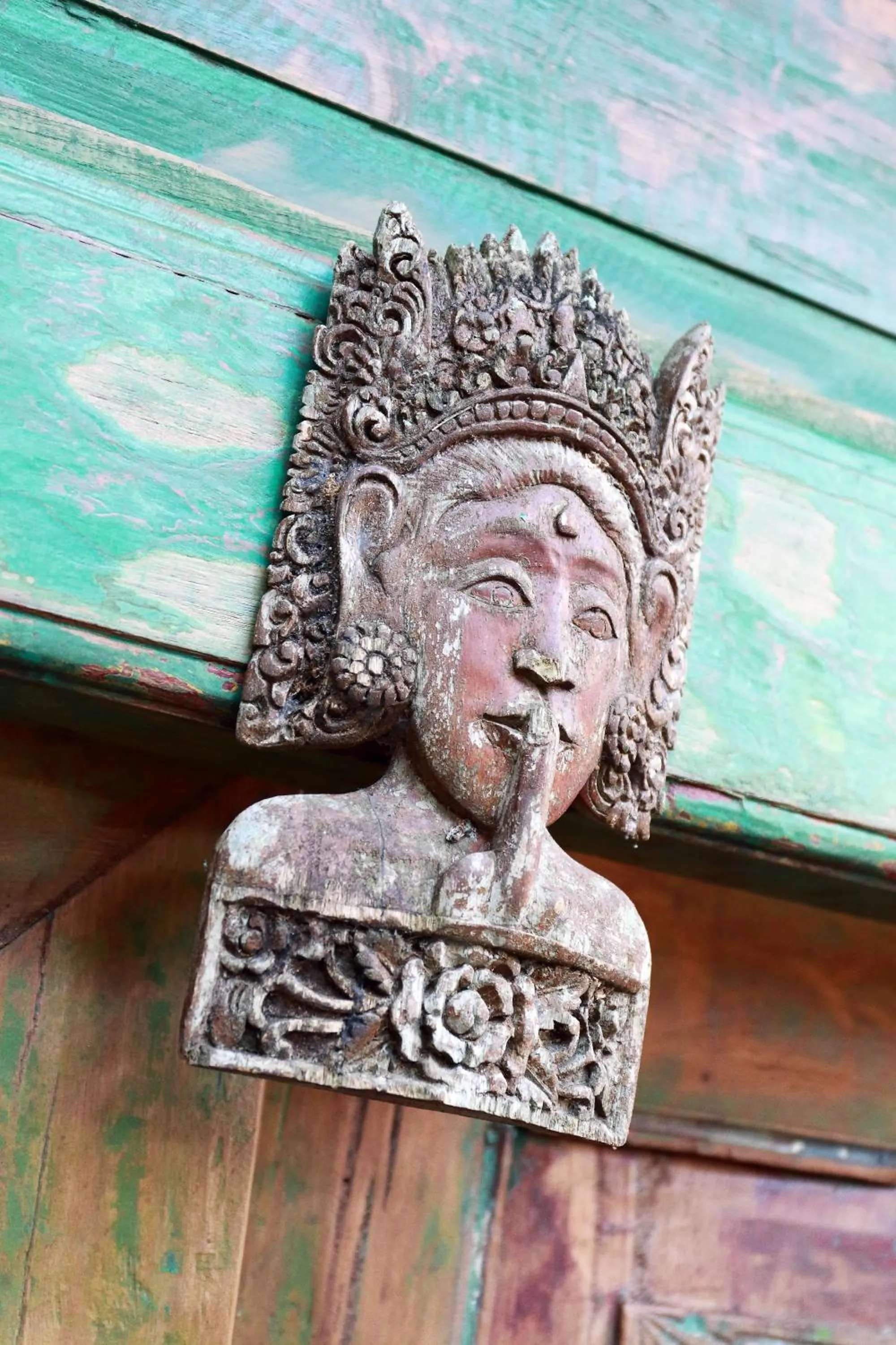 Facade/entrance in Tamu Seseh