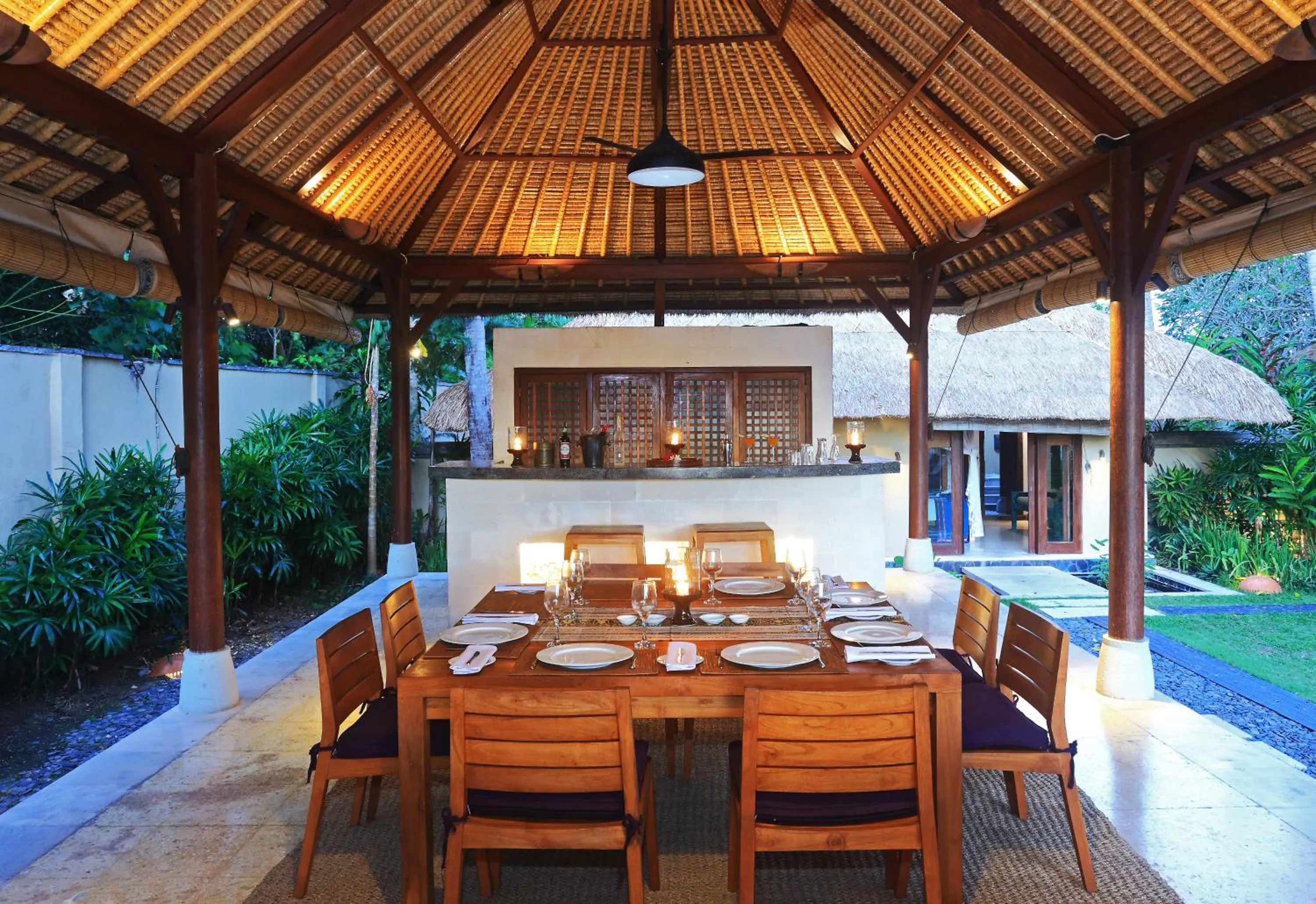 Dining area in Tamu Seseh