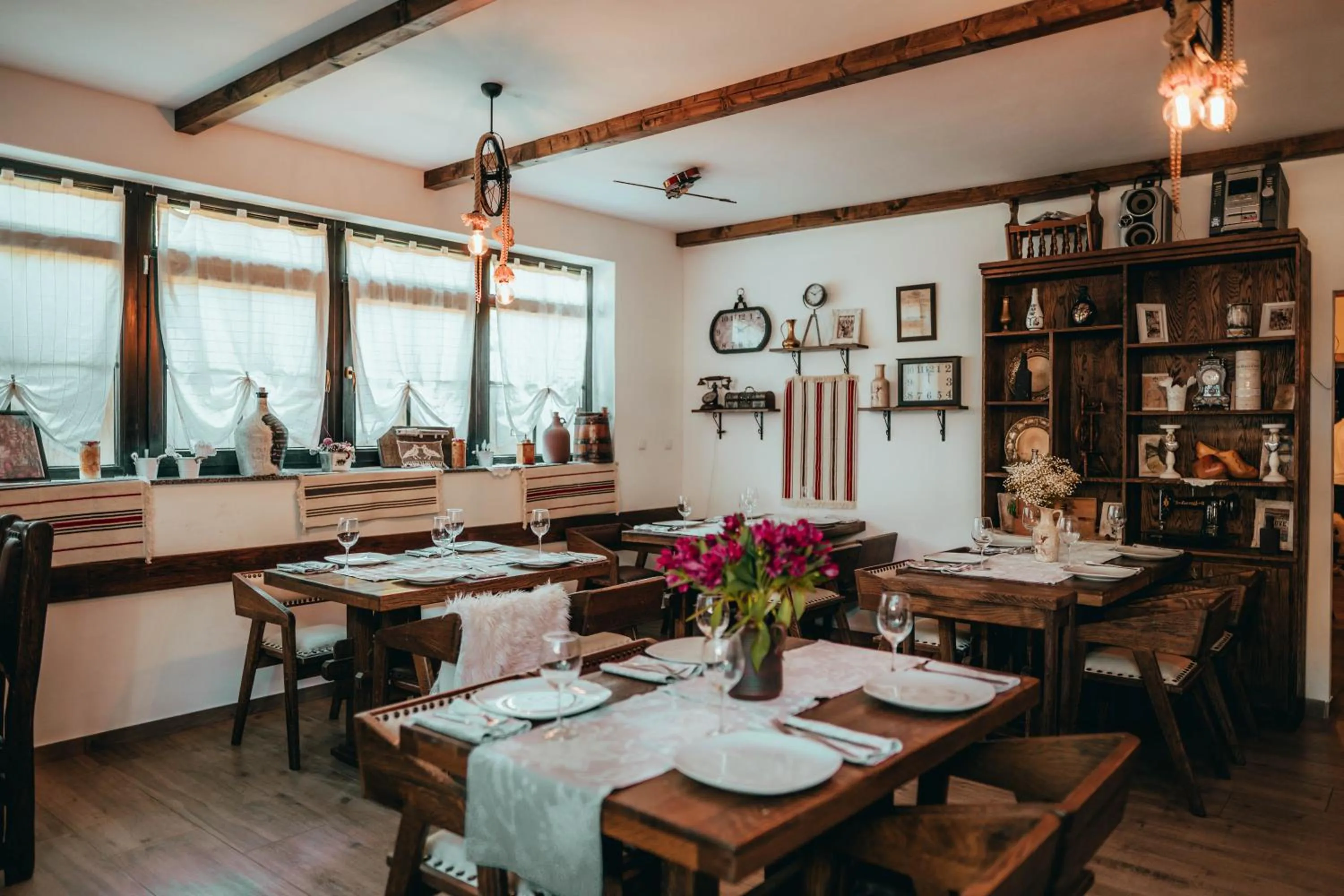 Restaurant/places to eat in Plitvice Luxury Etno Garden