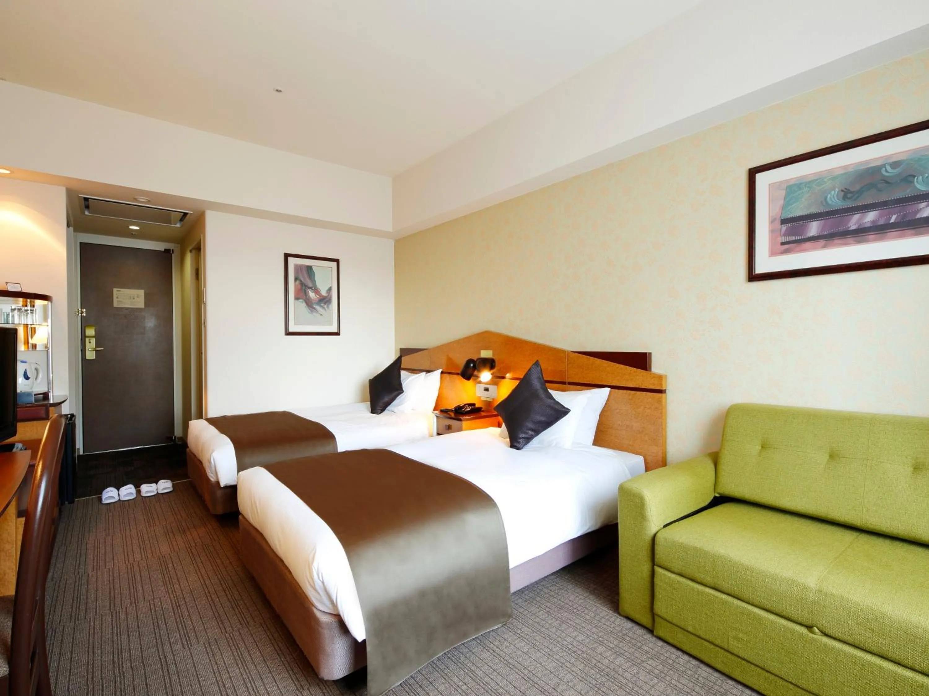 Bed in Hotel Resol Gifu