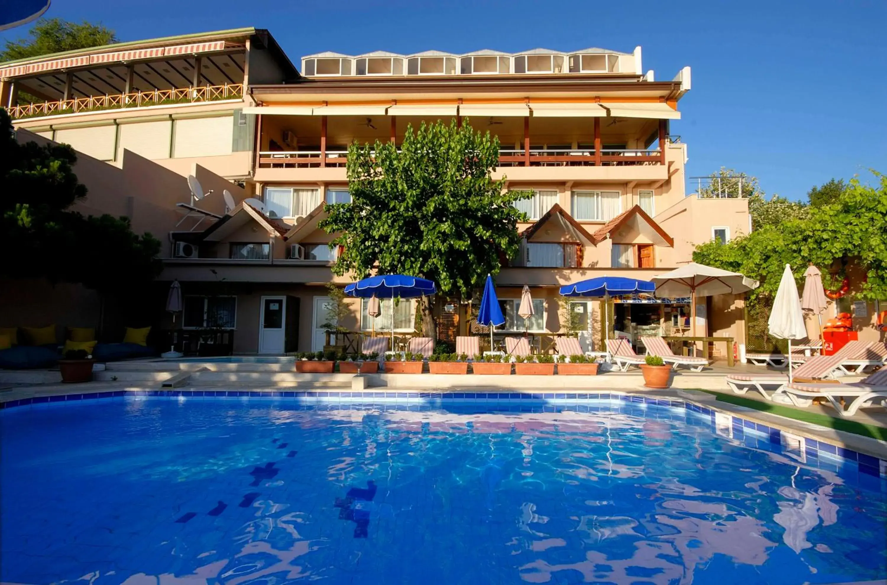 Property building in Erzurumlu Hotel Property building in Erzurumlu Hotel