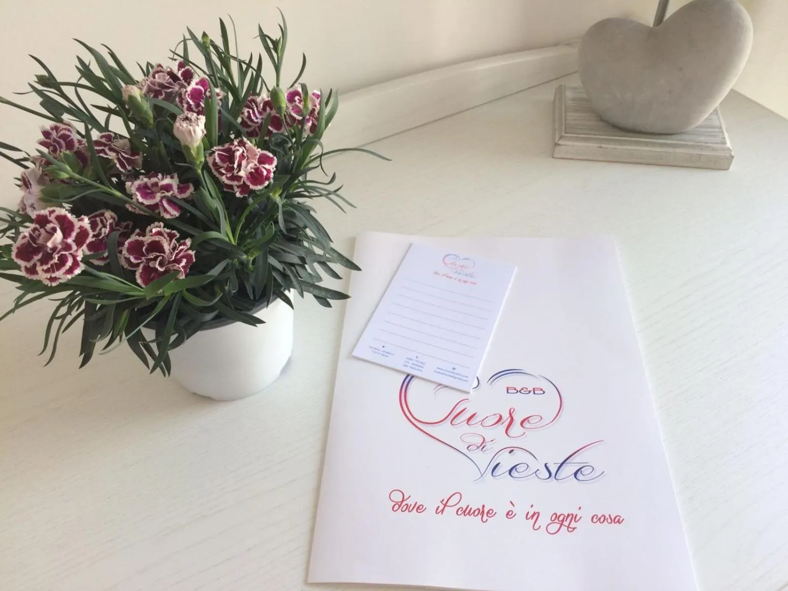 Decorative detail in Cuore di Vieste