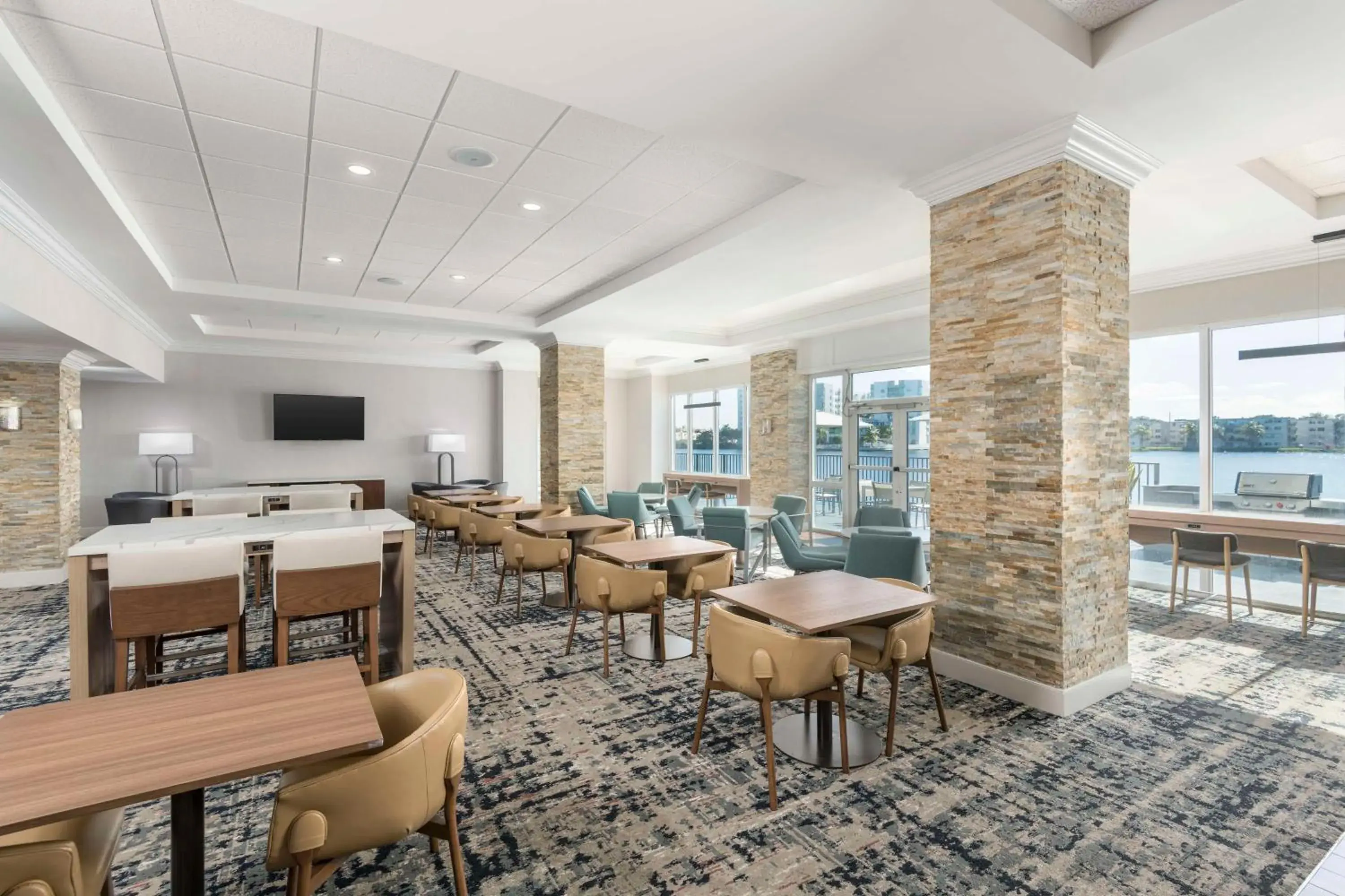 Lobby or reception in Homewood Suites Miami Airport/Blue Lagoon Lobby or reception in Homewood Suites Miami Airport/Blue Lagoon