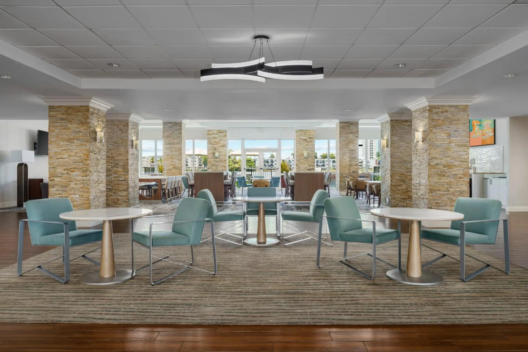 Seating area in Homewood Suites Miami Airport/Blue Lagoon