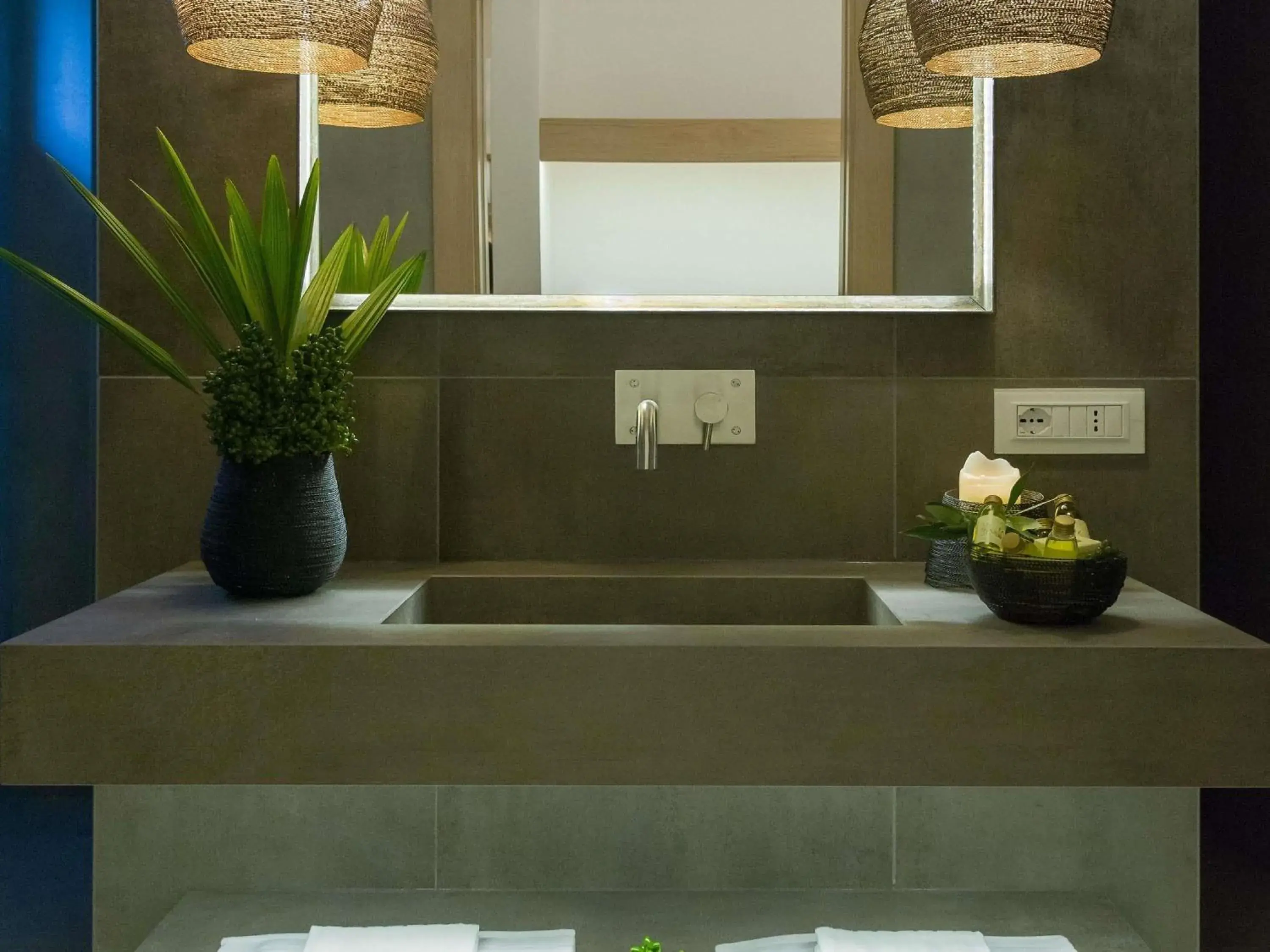 Bedroom in Baia Delle Zagare - Handwritten Collection Bedroom in Baia Delle Zagare - Handwritten Collection