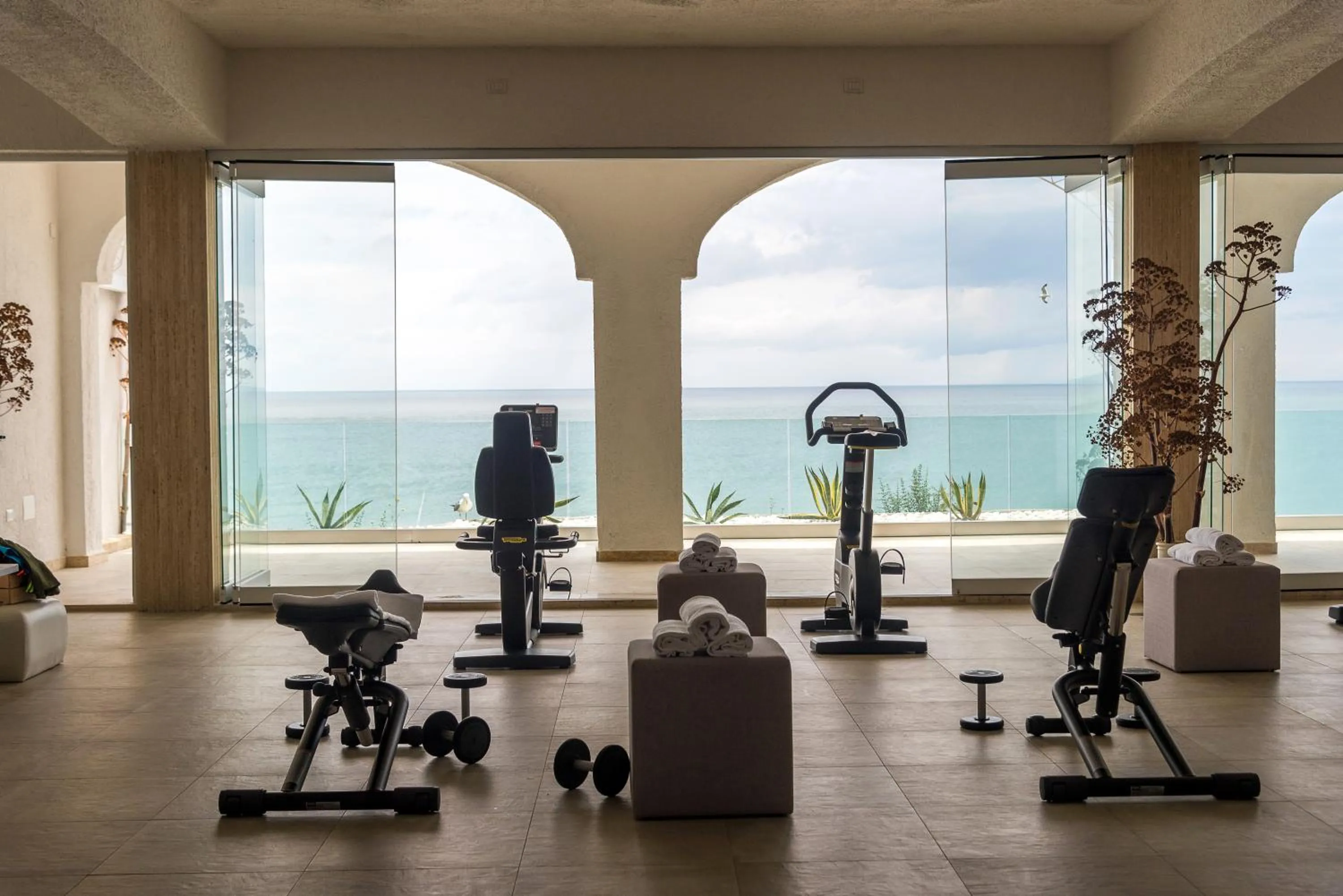 Day in Baia Delle Zagare - Handwritten Collection