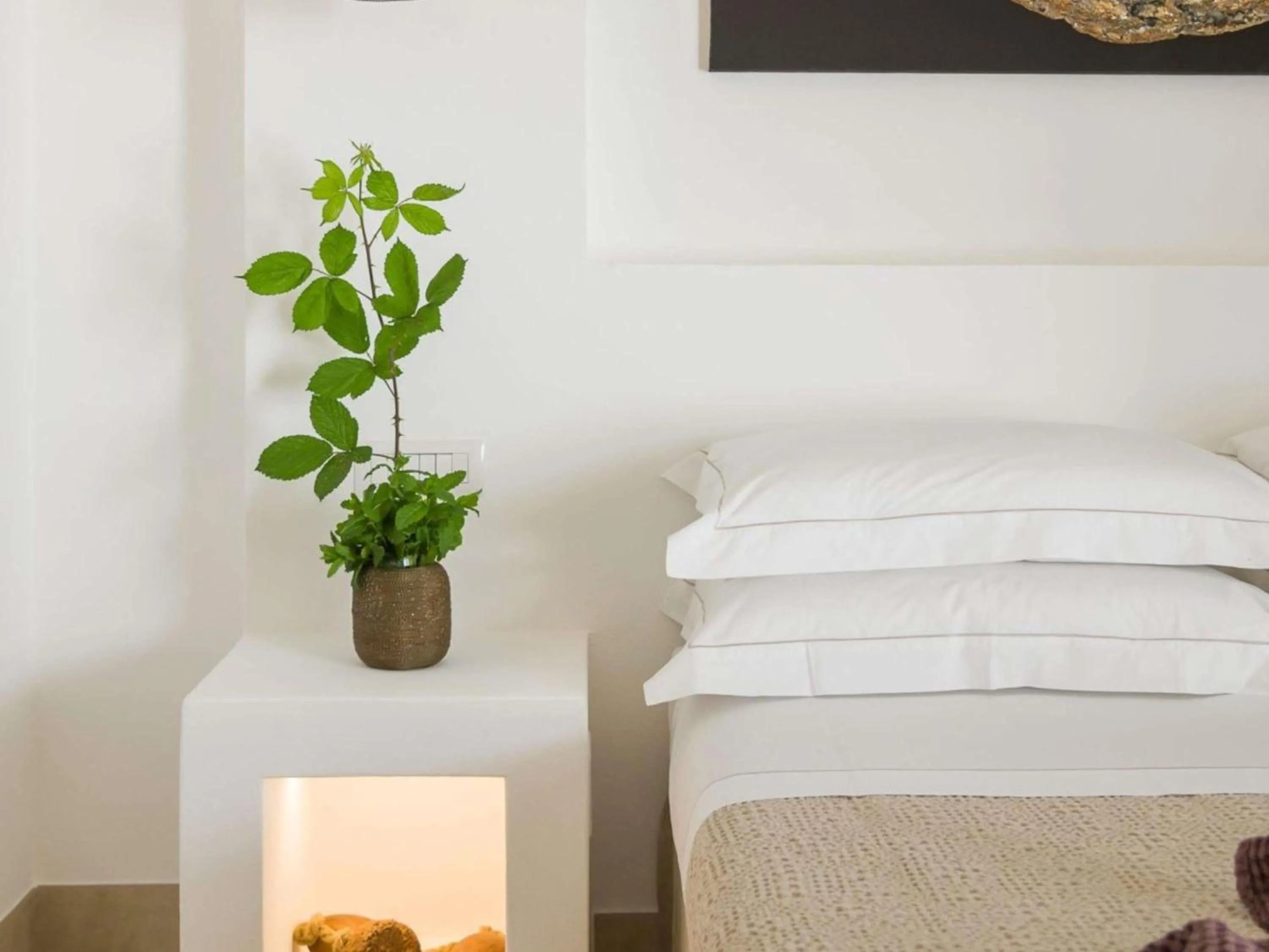 Bedroom, Bed in Baia Delle Zagare - Handwritten Collection