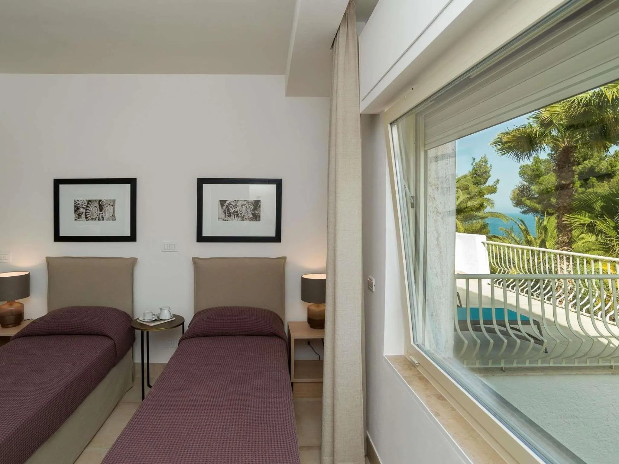 Bedroom in Baia Delle Zagare - Handwritten Collection
