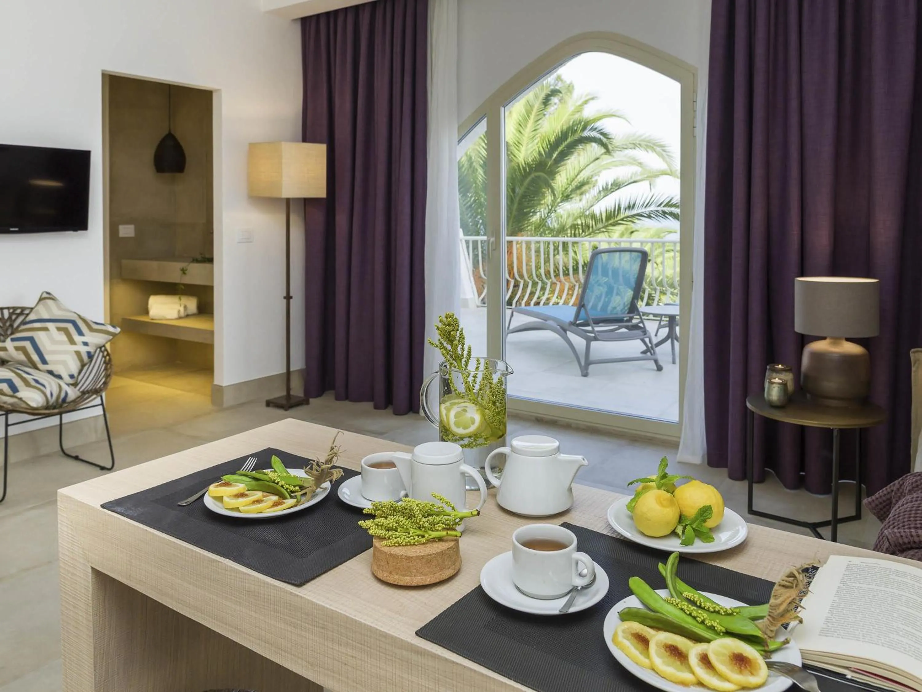 Bedroom in Baia Delle Zagare - Handwritten Collection