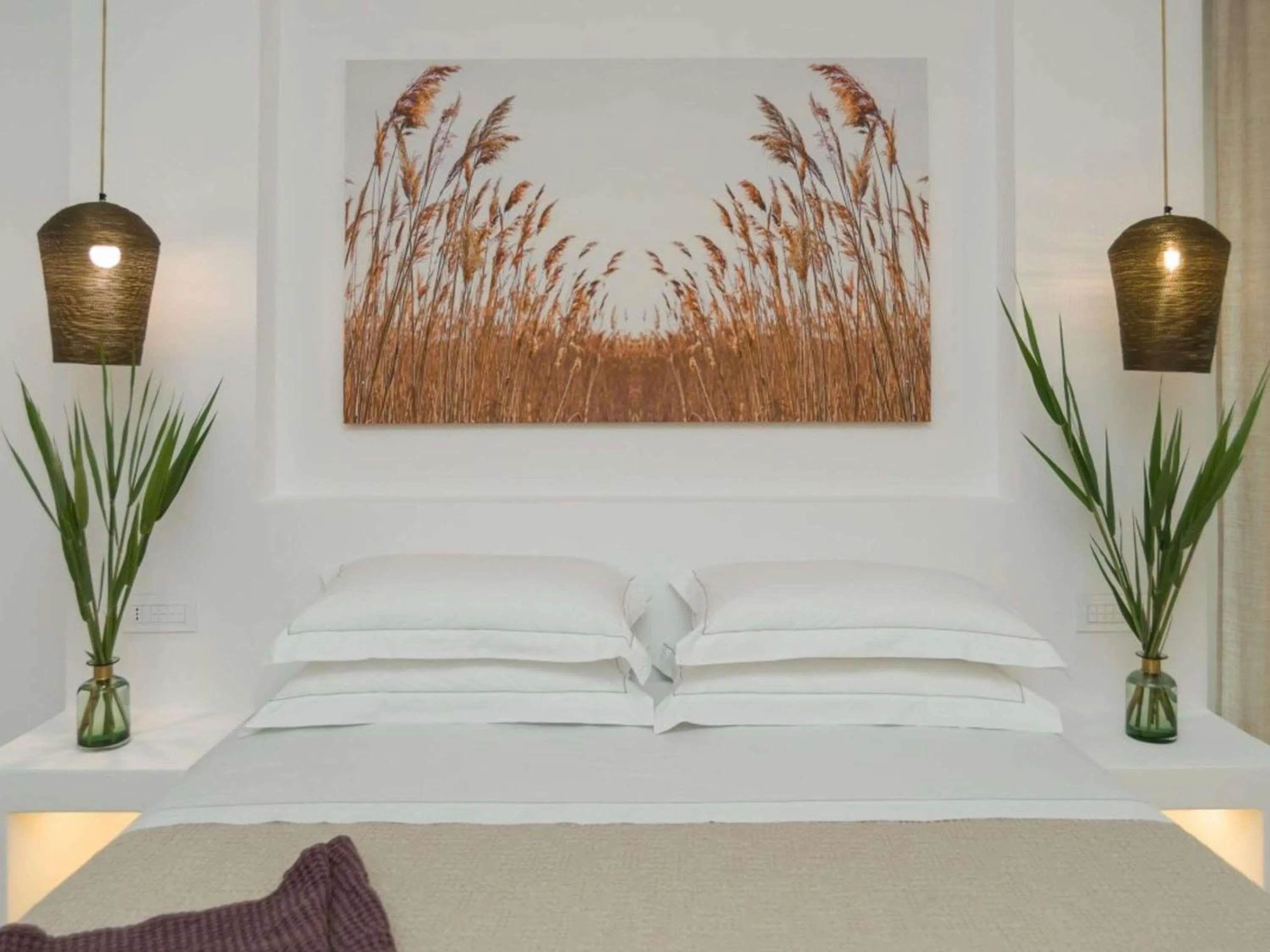 Bedroom, Bed in Baia Delle Zagare - Handwritten Collection