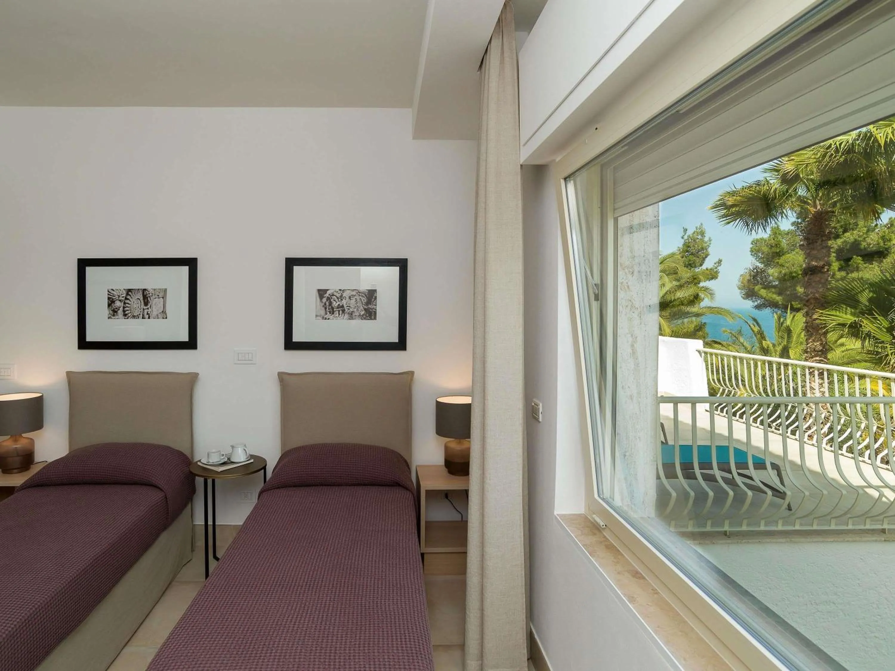 Bedroom in Baia Delle Zagare - Handwritten Collection