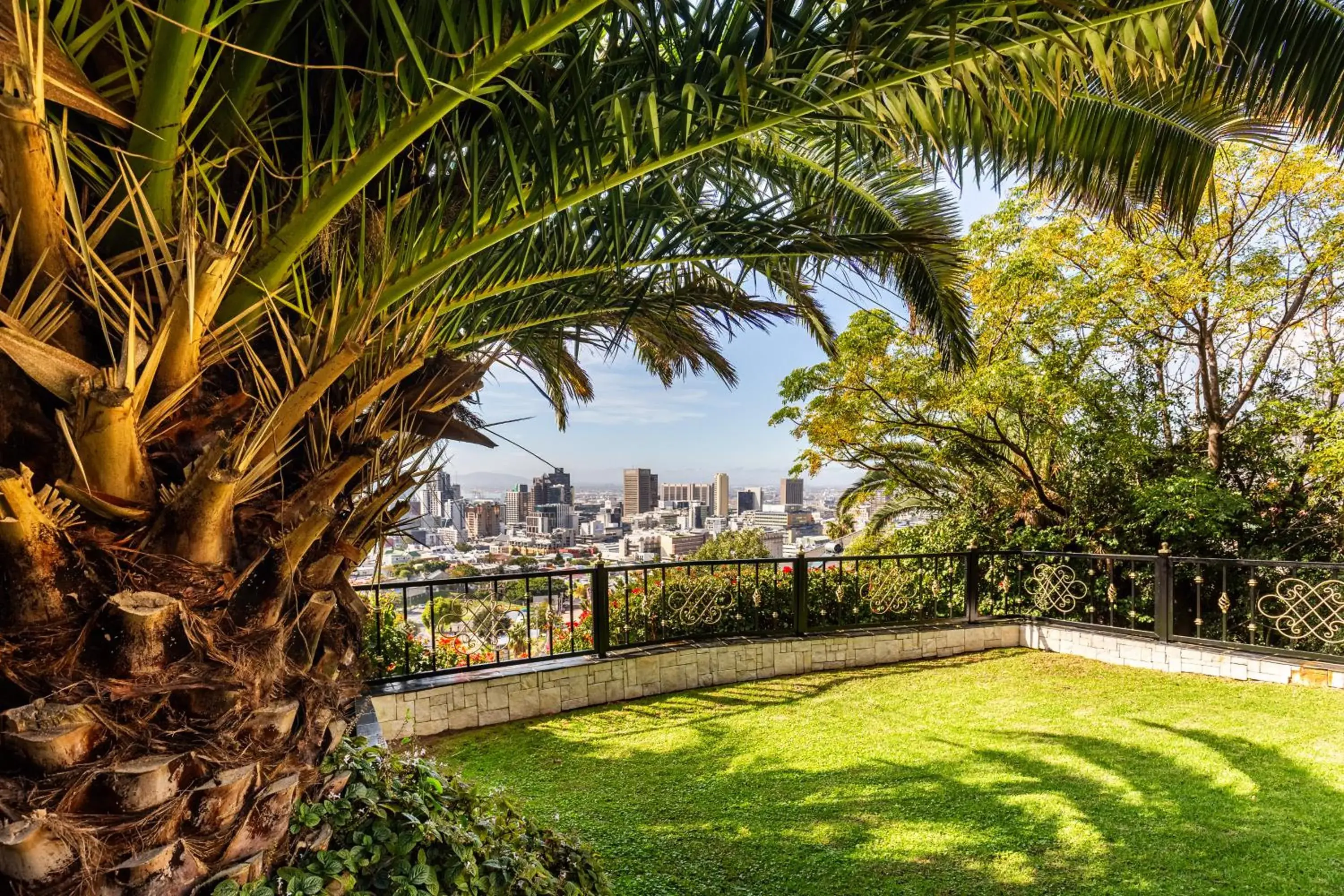 Garden view in Signal Hill Lodge Garden view in Signal Hill Lodge
